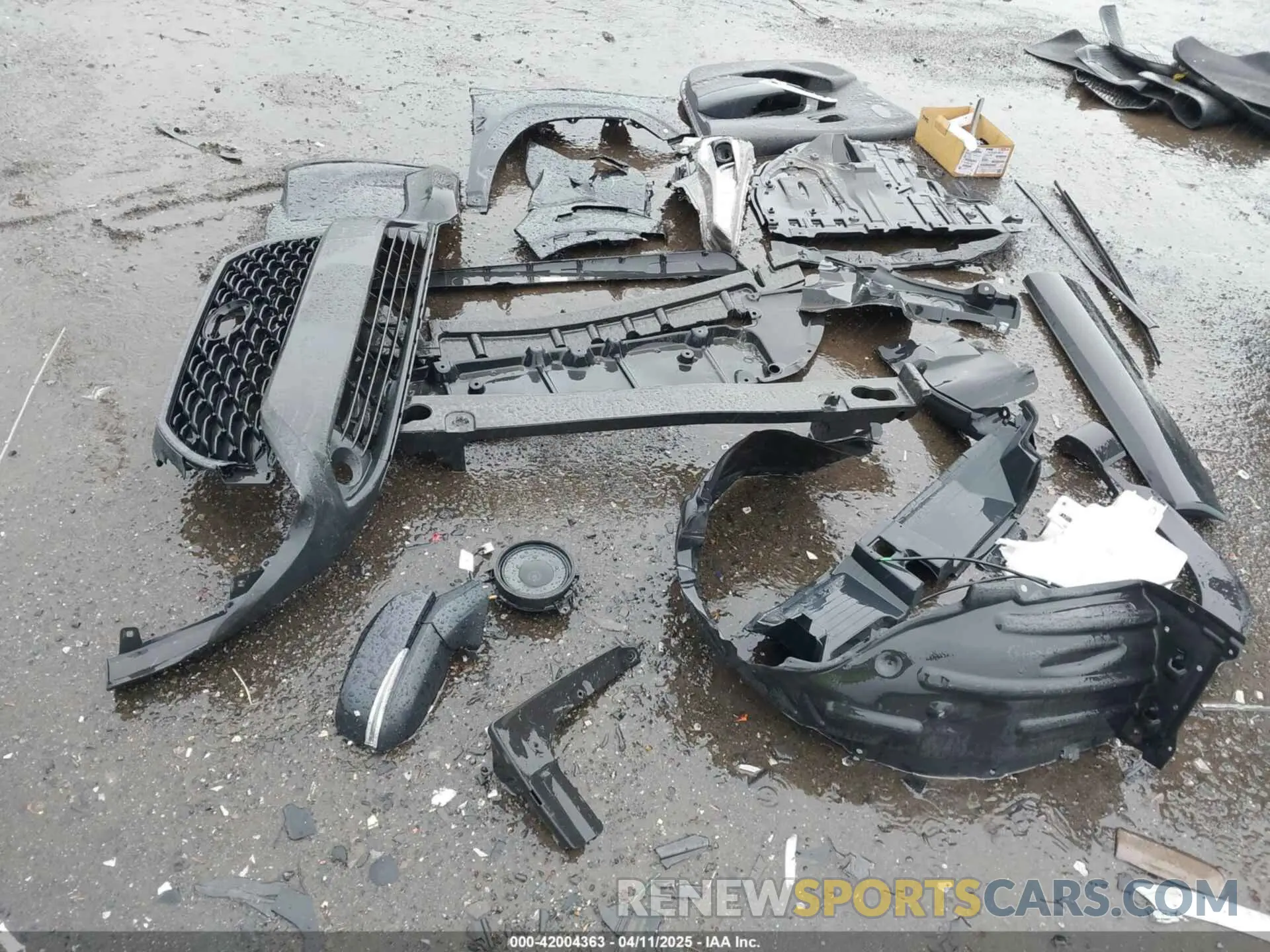18 fotografías del automóvil dañado 7MUBAABG1NV024095 TOYOTA COROLLA CROSS 2022