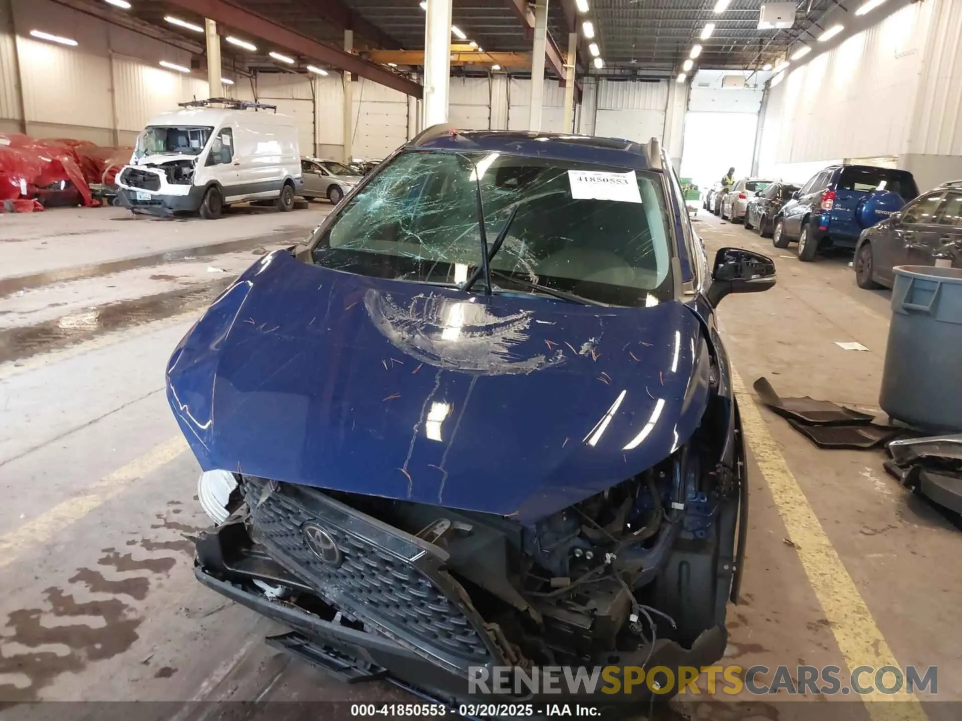 13 fotografías del automóvil dañado 7MUBAABG4NV031977 TOYOTA COROLLA CROSS 2022