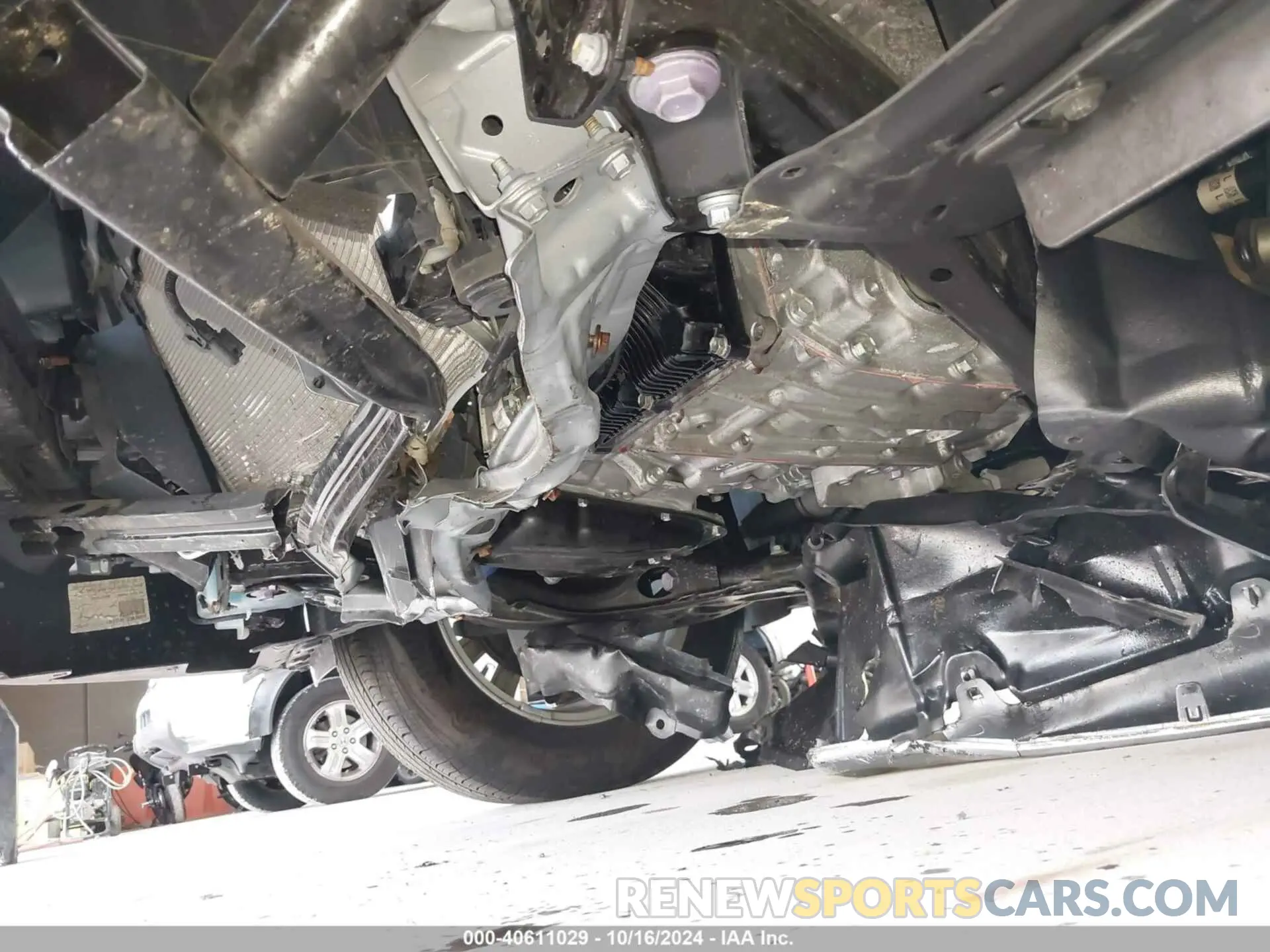 16 fotografías del automóvil dañado 7MUBAABG5NV001161 TOYOTA COROLLA CROSS 2022