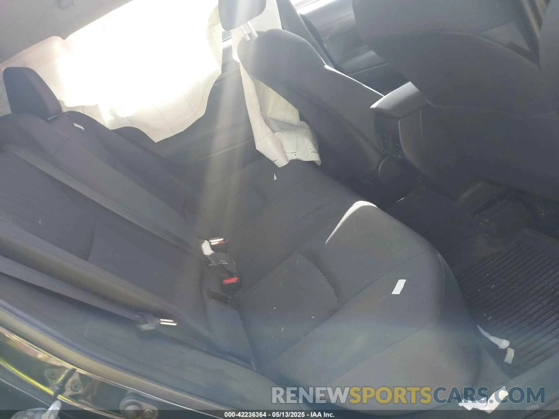 8 fotografías del automóvil dañado 7MUBAABG7NV016082 TOYOTA COROLLA CROSS 2022