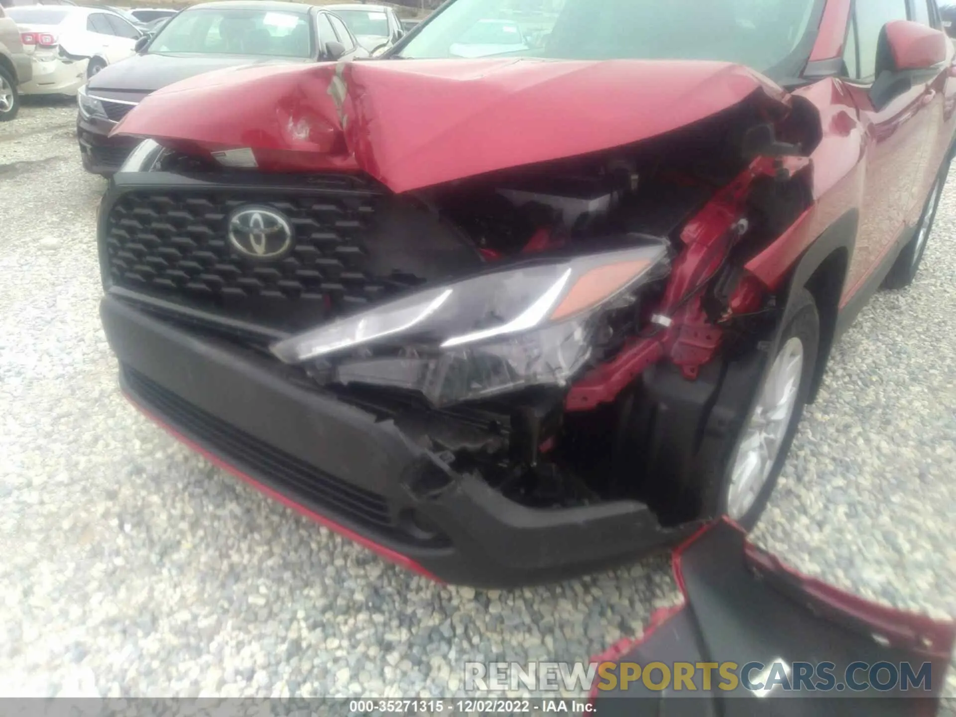 6 fotografías del automóvil dañado 7MUCAAAG0NV025230 TOYOTA COROLLA CROSS 2022