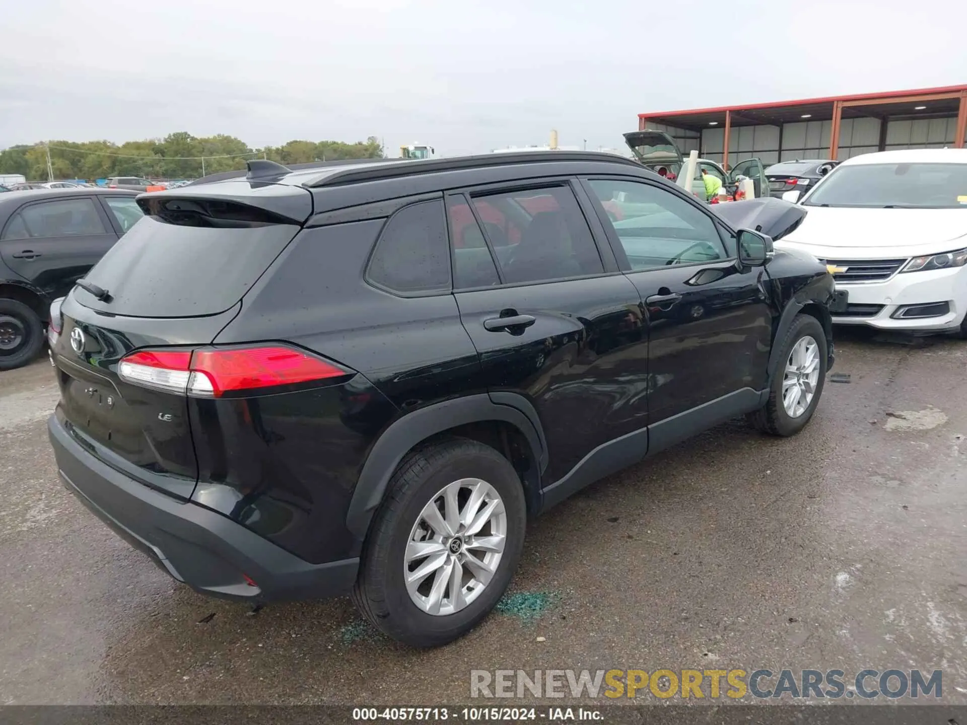 4 fotografías del automóvil dañado 7MUCAAAG2NV014939 TOYOTA COROLLA CROSS 2022