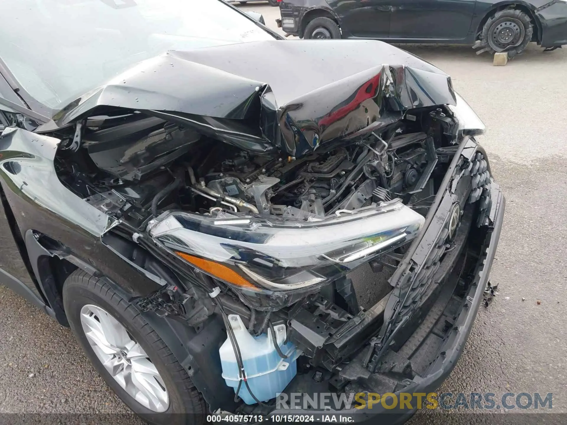 6 fotografías del automóvil dañado 7MUCAAAG2NV014939 TOYOTA COROLLA CROSS 2022