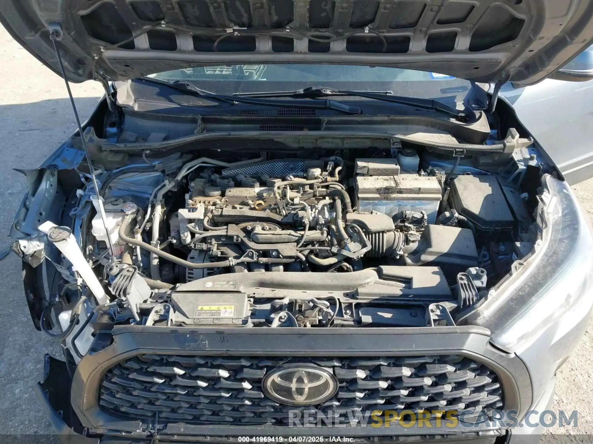 10 fotografías del automóvil dañado 7MUCAAAG3NV009667 TOYOTA COROLLA CROSS 2022
