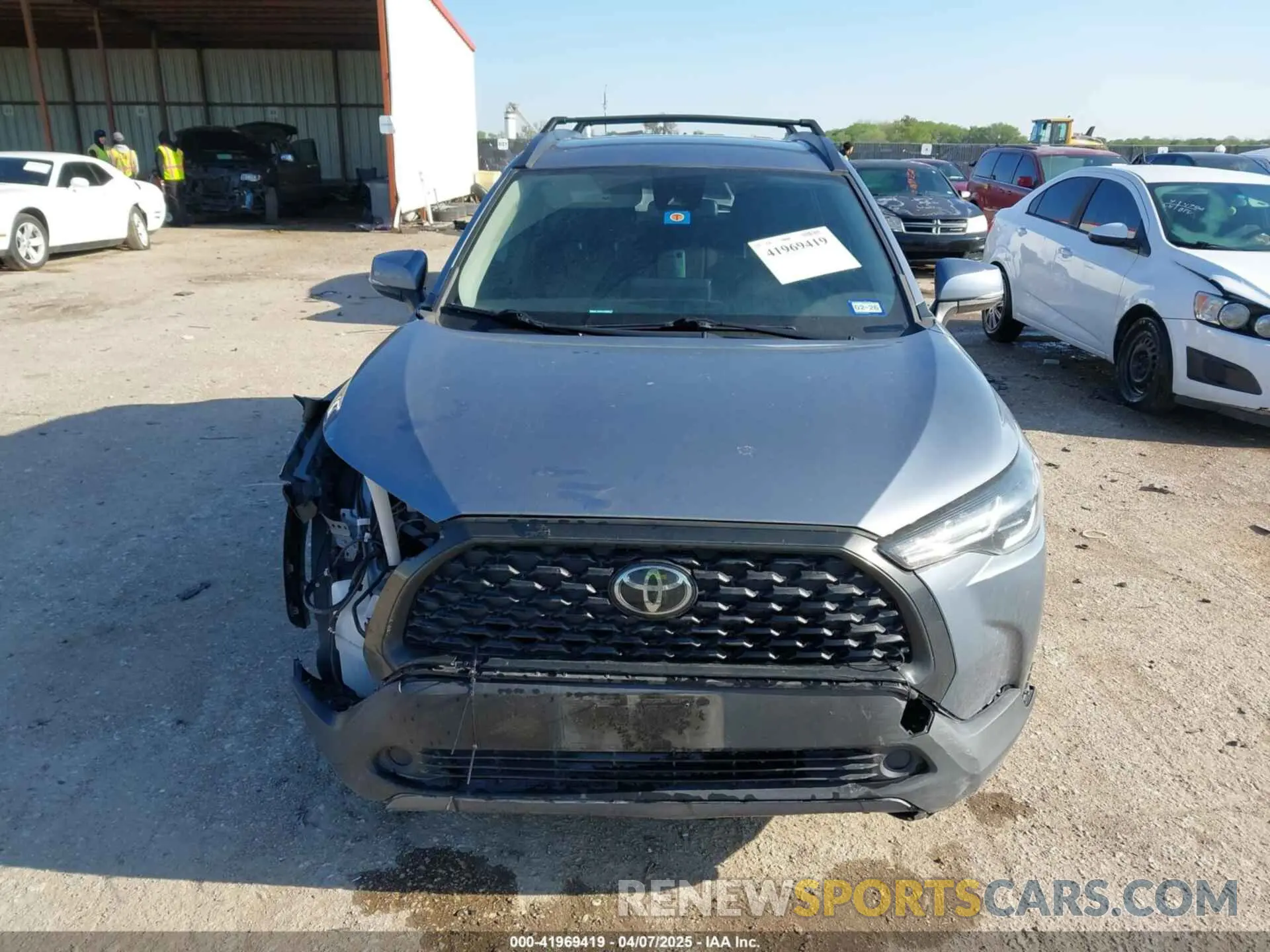 13 fotografías del automóvil dañado 7MUCAAAG3NV009667 TOYOTA COROLLA CROSS 2022
