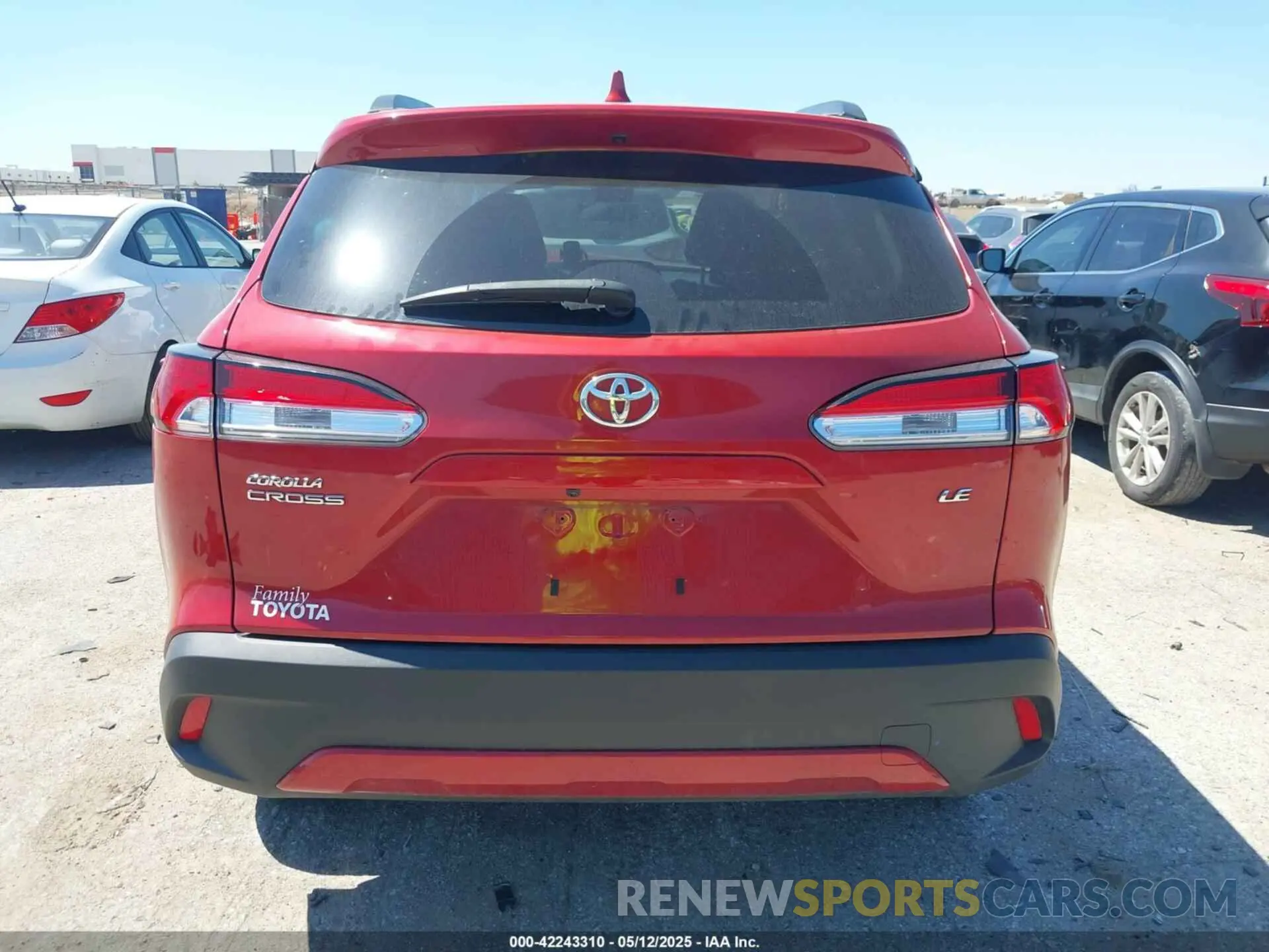 16 fotografías del automóvil dañado 7MUCAAAG3NV028977 TOYOTA COROLLA CROSS 2022