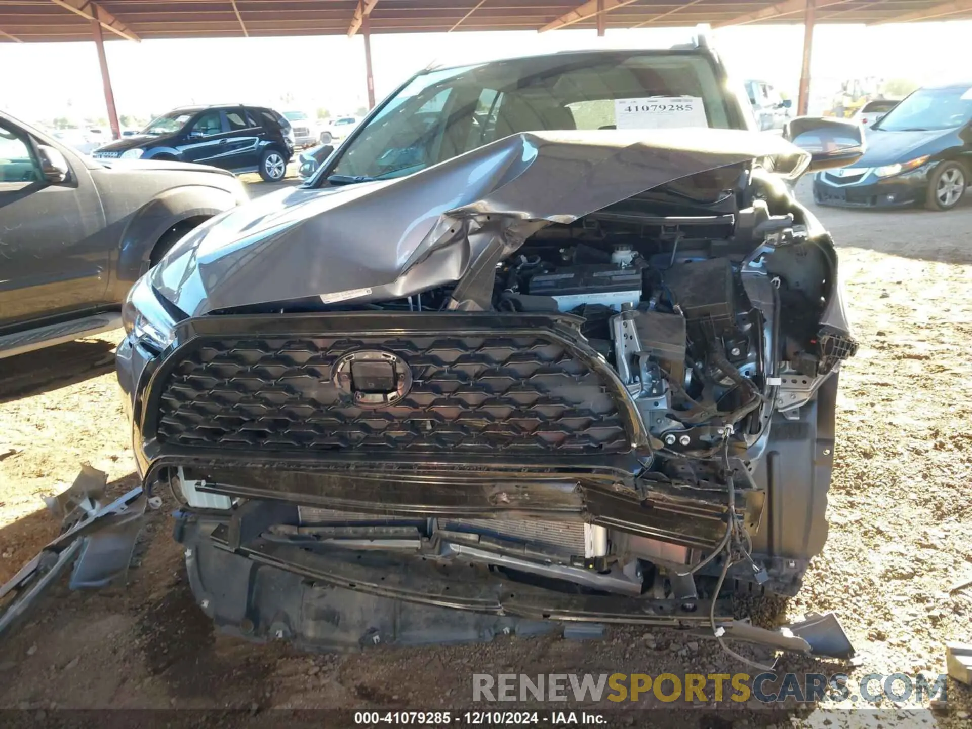 13 fotografías del automóvil dañado 7MUCAAAG4NV034271 TOYOTA COROLLA CROSS 2022