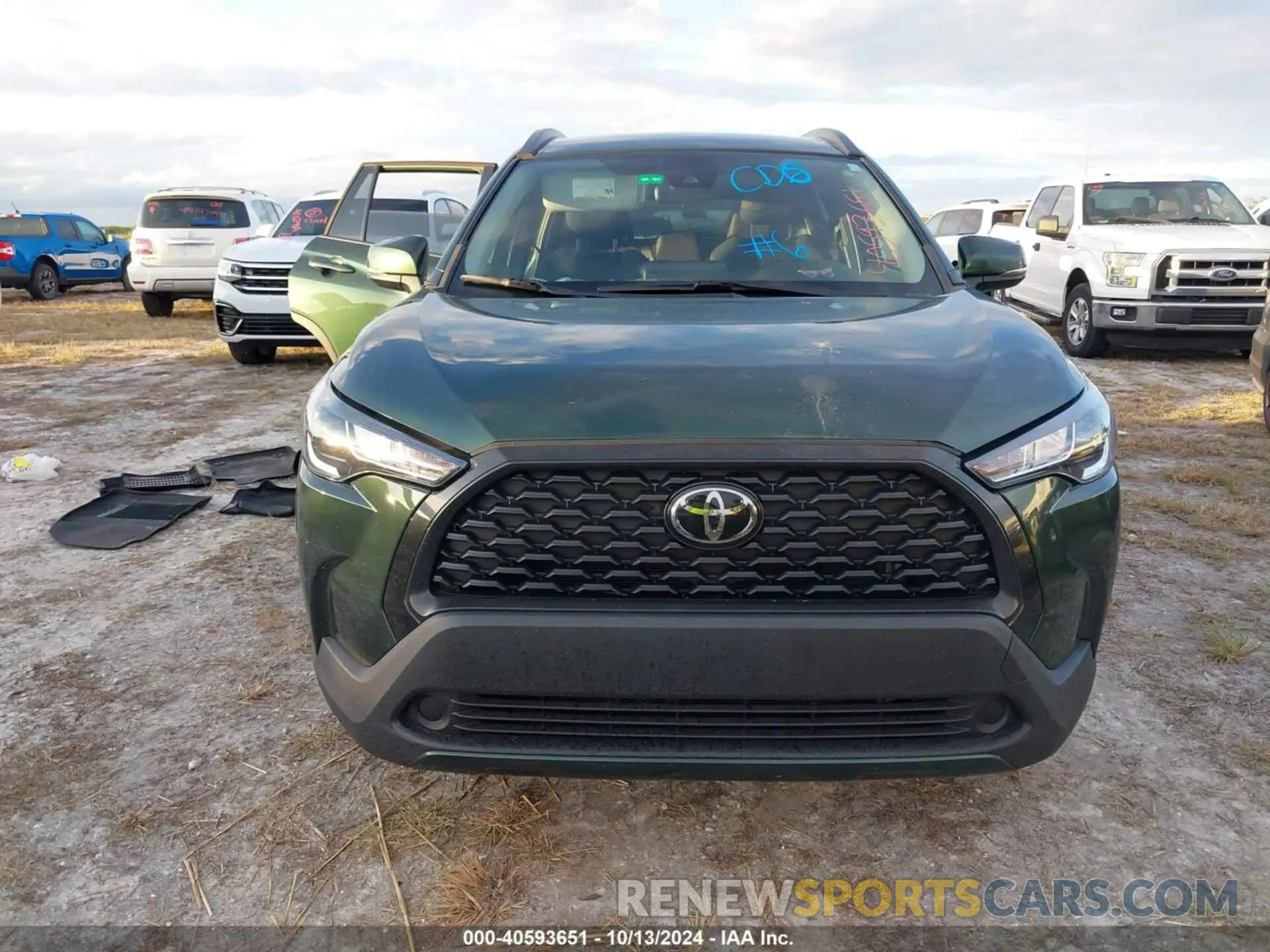 6 fotografías del automóvil dañado 7MUCAAAG8NV005694 TOYOTA COROLLA CROSS 2022