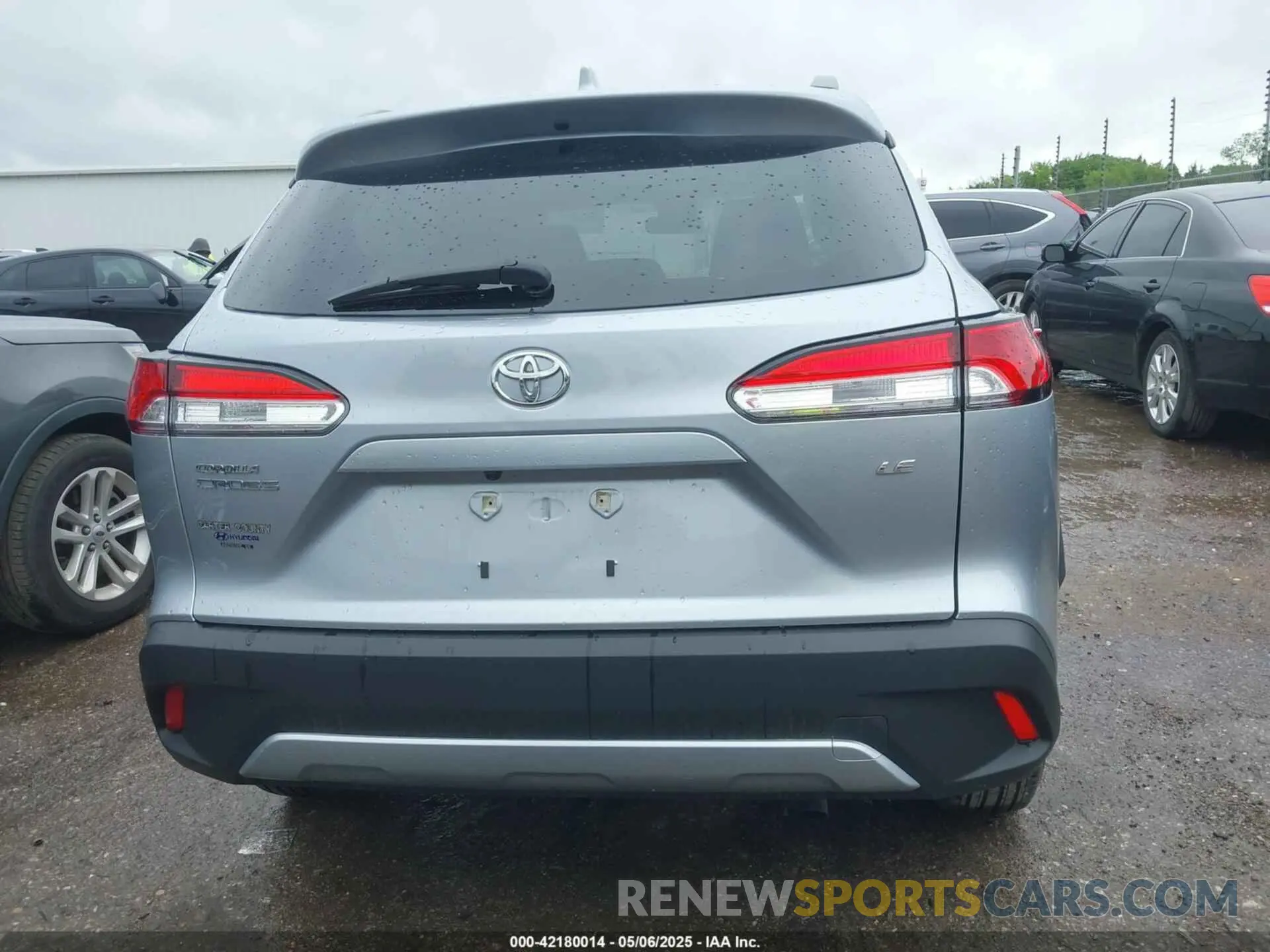 16 fotografías del automóvil dañado 7MUCAAAG8NV032815 TOYOTA COROLLA CROSS 2022