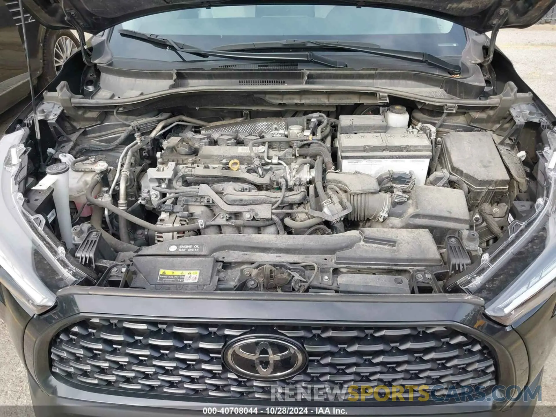 10 fotografías del automóvil dañado 7MUCAAAG8NV032930 TOYOTA COROLLA CROSS 2022