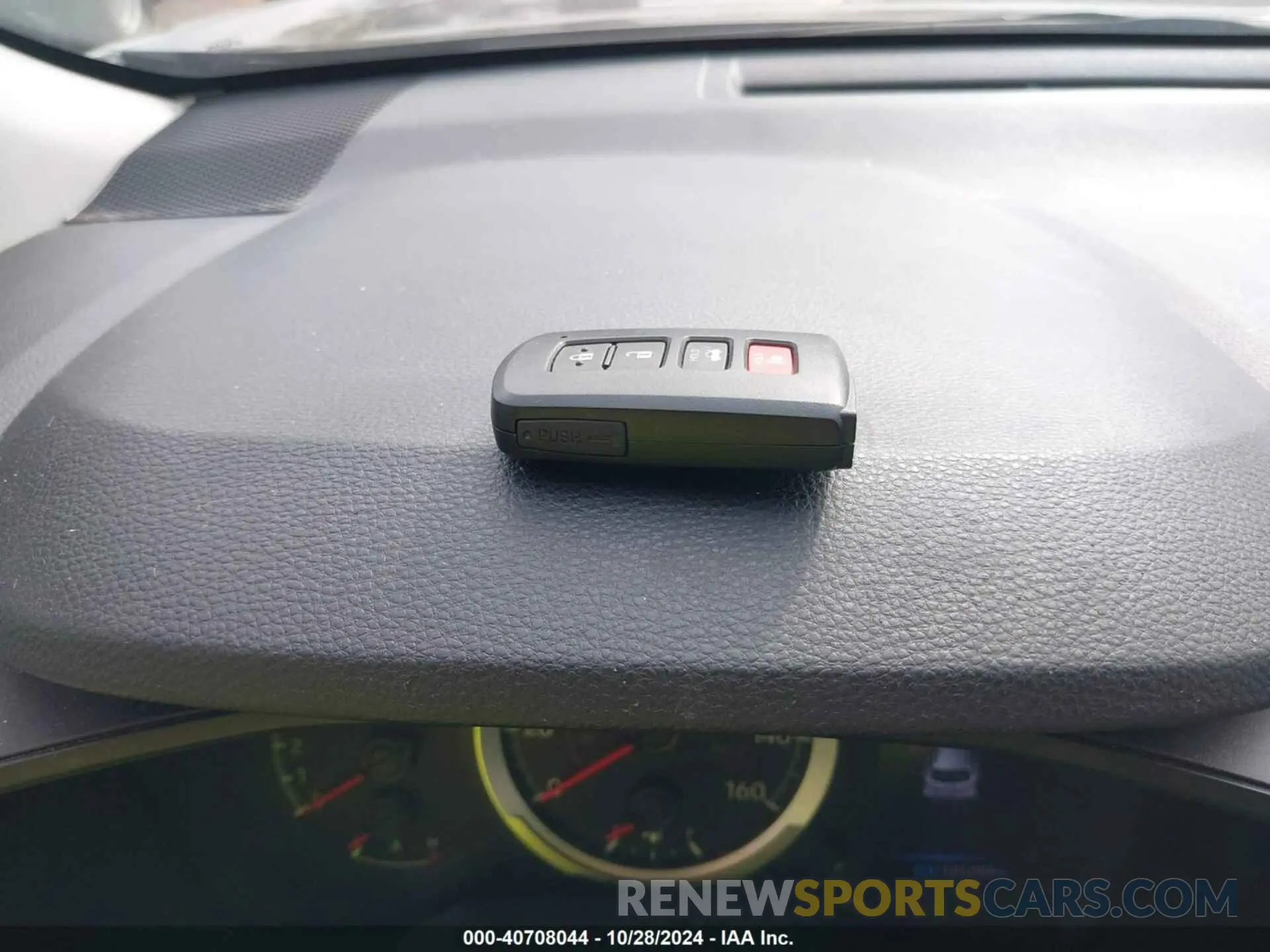 11 fotografías del automóvil dañado 7MUCAAAG8NV032930 TOYOTA COROLLA CROSS 2022