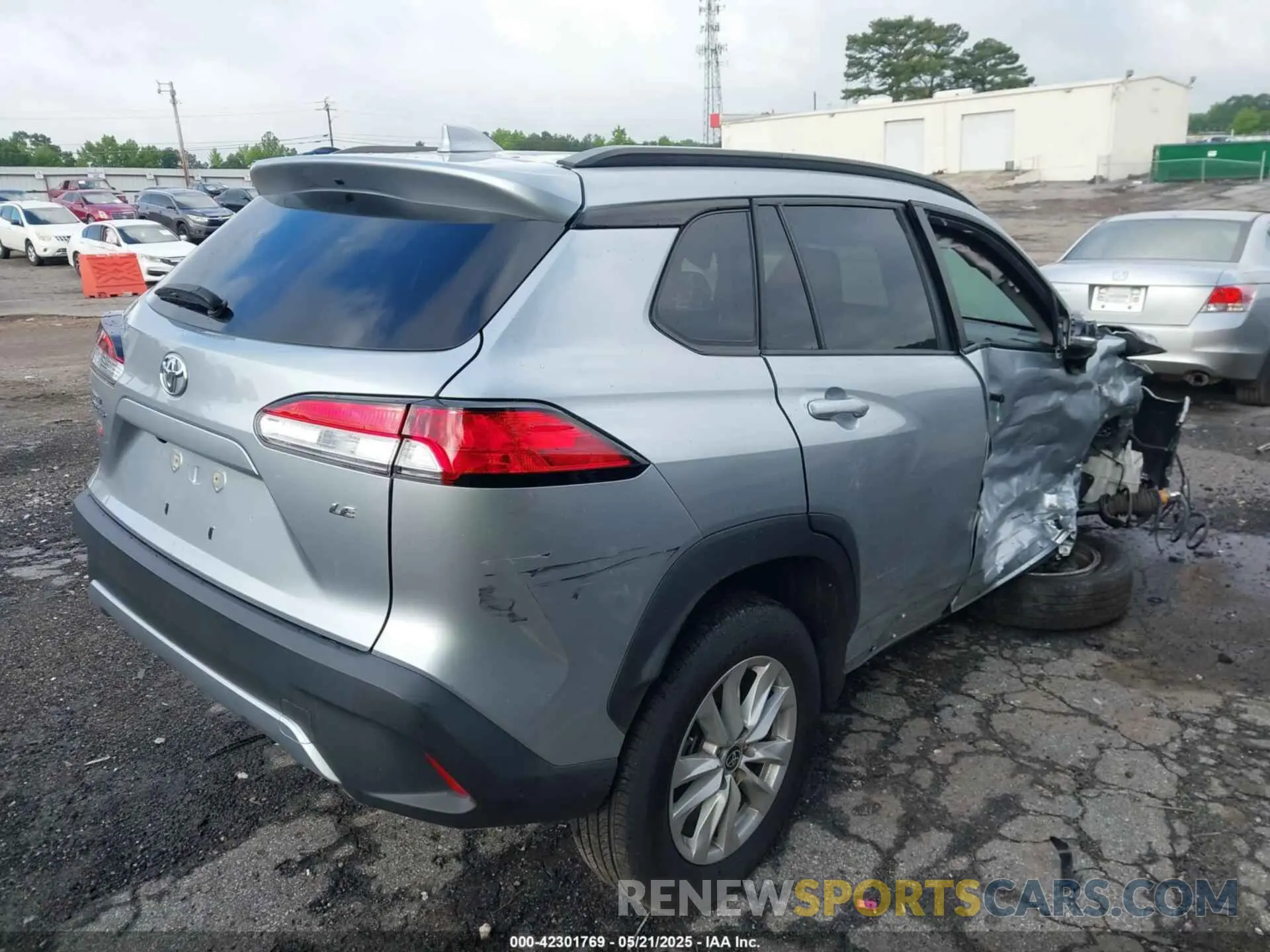 4 fotografías del automóvil dañado 7MUCAAAG9NV005915 TOYOTA COROLLA CROSS 2022