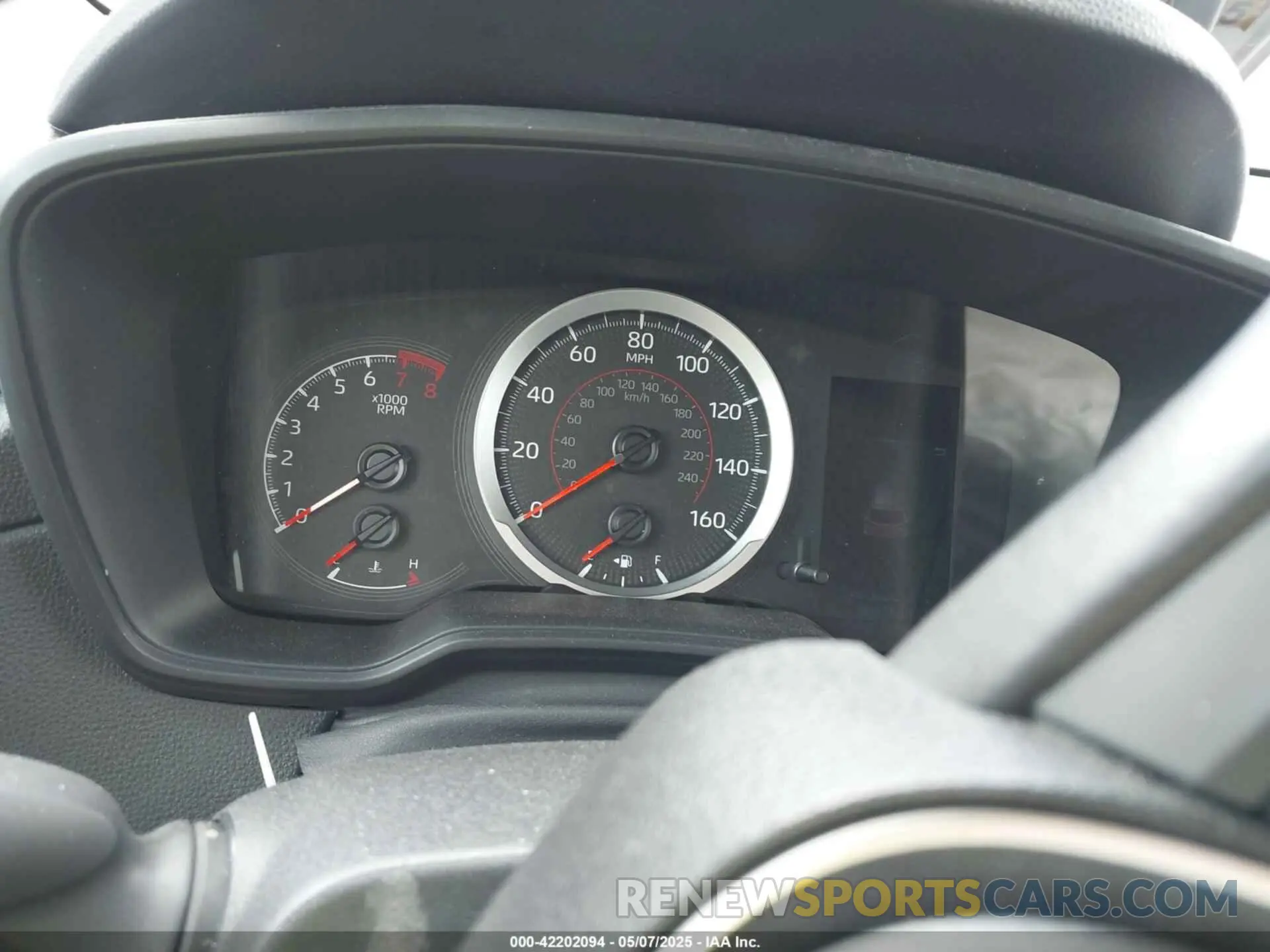 7 fotografías del automóvil dañado 7MUCAAAG9NV013304 TOYOTA COROLLA CROSS 2022
