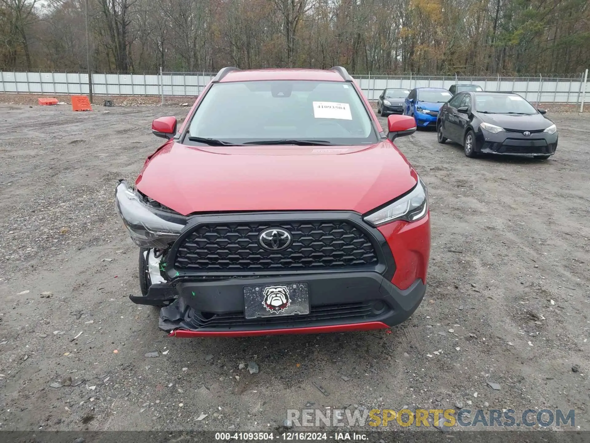 13 fotografías del automóvil dañado 7MUCAAAGXNV017104 TOYOTA COROLLA CROSS 2022