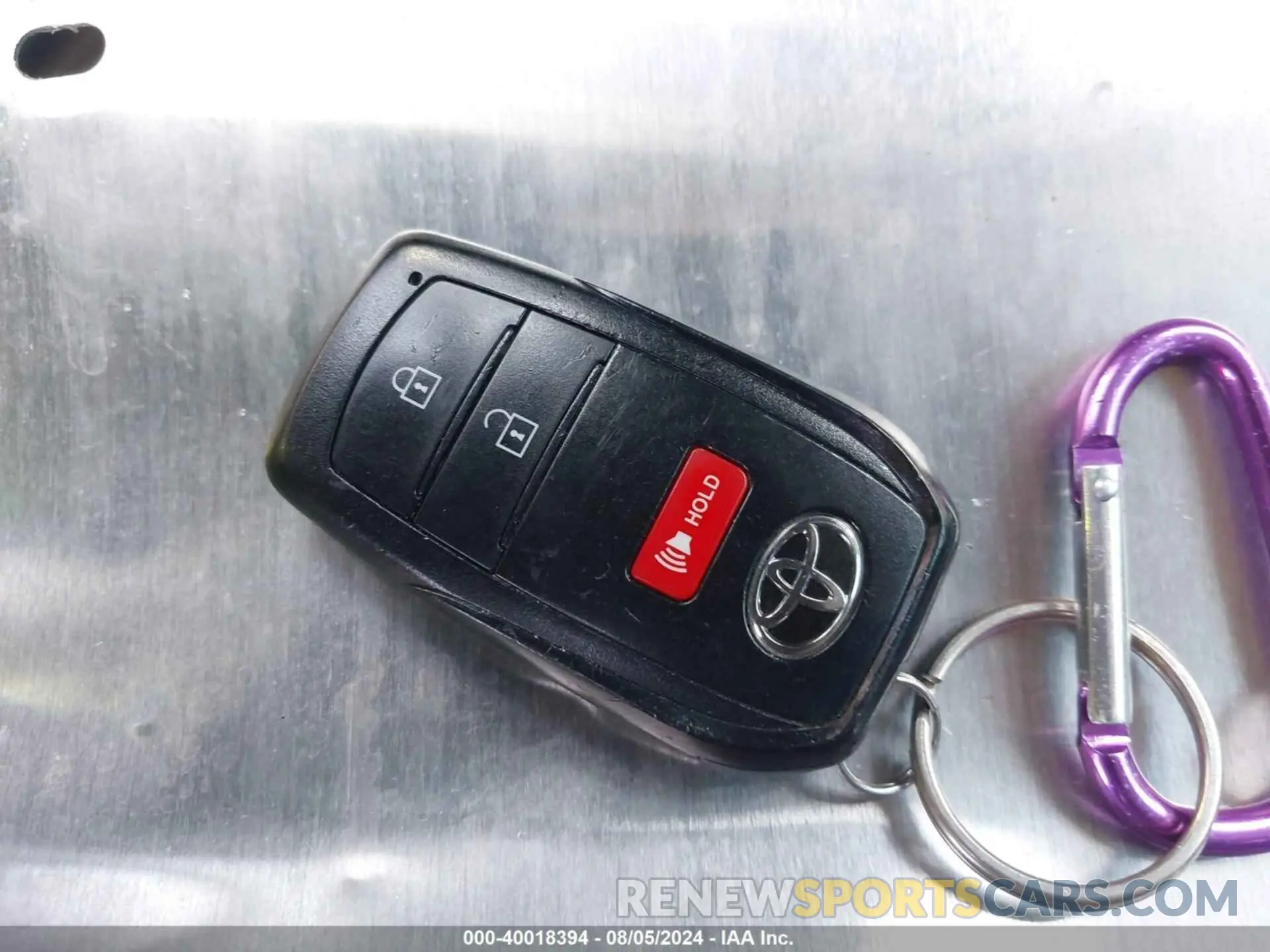 11 fotografías del automóvil dañado 7MUCAAAGXNV017958 TOYOTA COROLLA CROSS 2022