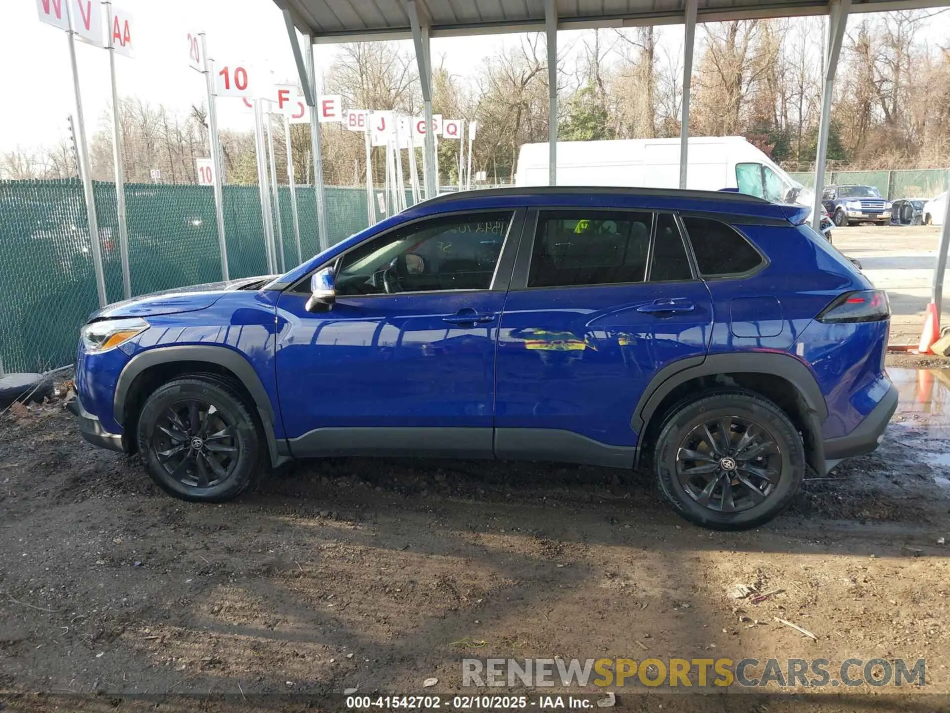 14 fotografías del automóvil dañado 7MUCAAAGXNV034887 TOYOTA COROLLA CROSS 2022