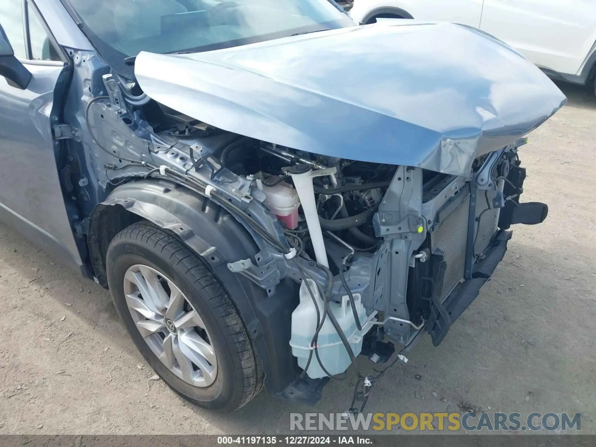 6 fotografías del automóvil dañado 7MUCAABG0NV012640 TOYOTA COROLLA CROSS 2022