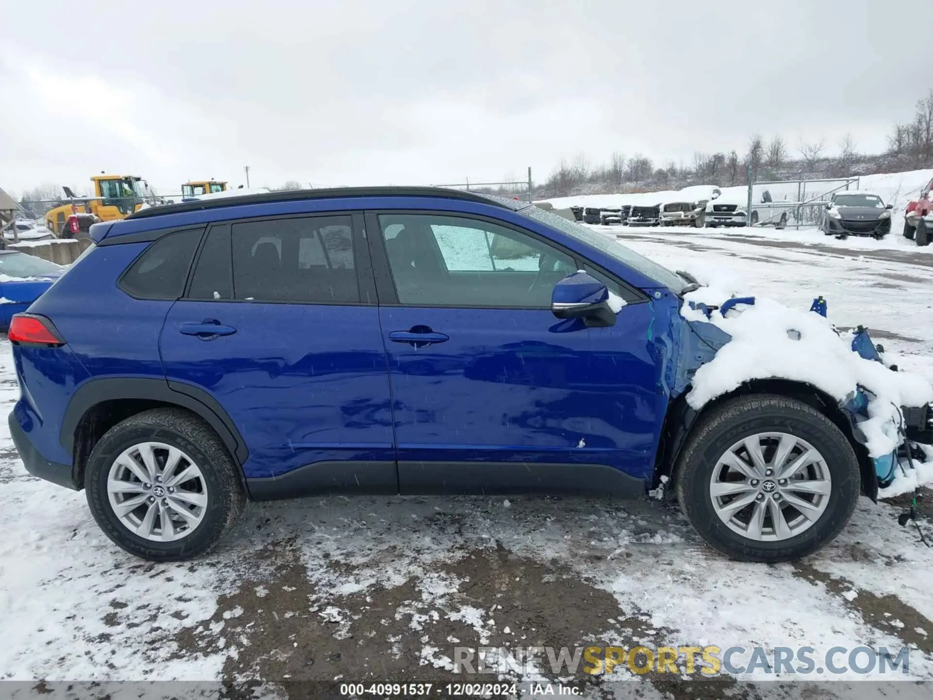 14 fotografías del automóvil dañado 7MUCAABG1NV017071 TOYOTA COROLLA CROSS 2022