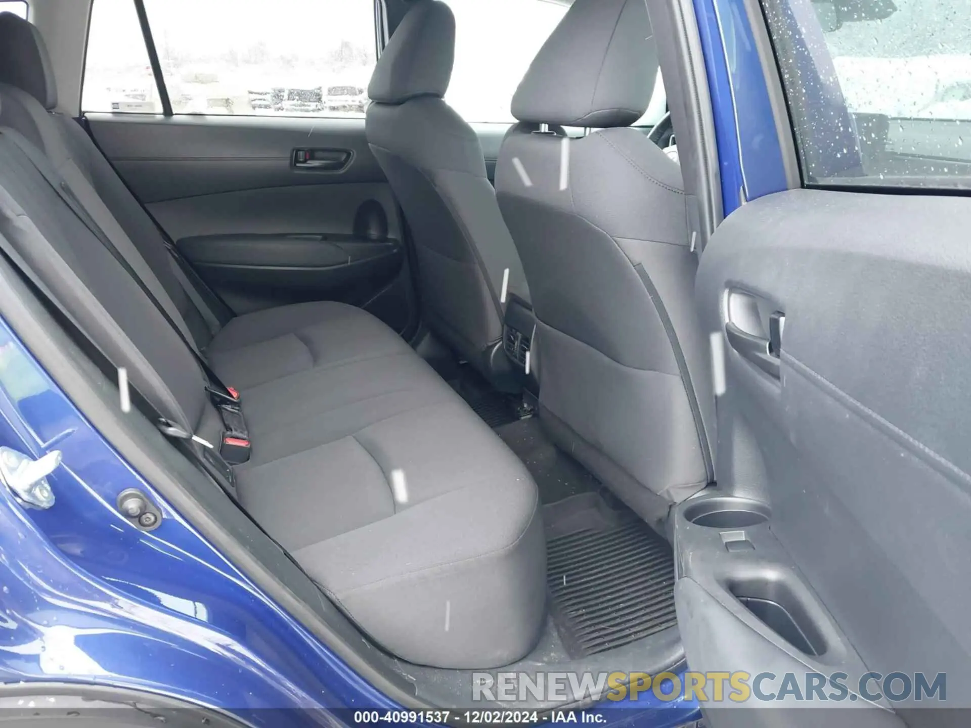 8 fotografías del automóvil dañado 7MUCAABG1NV017071 TOYOTA COROLLA CROSS 2022