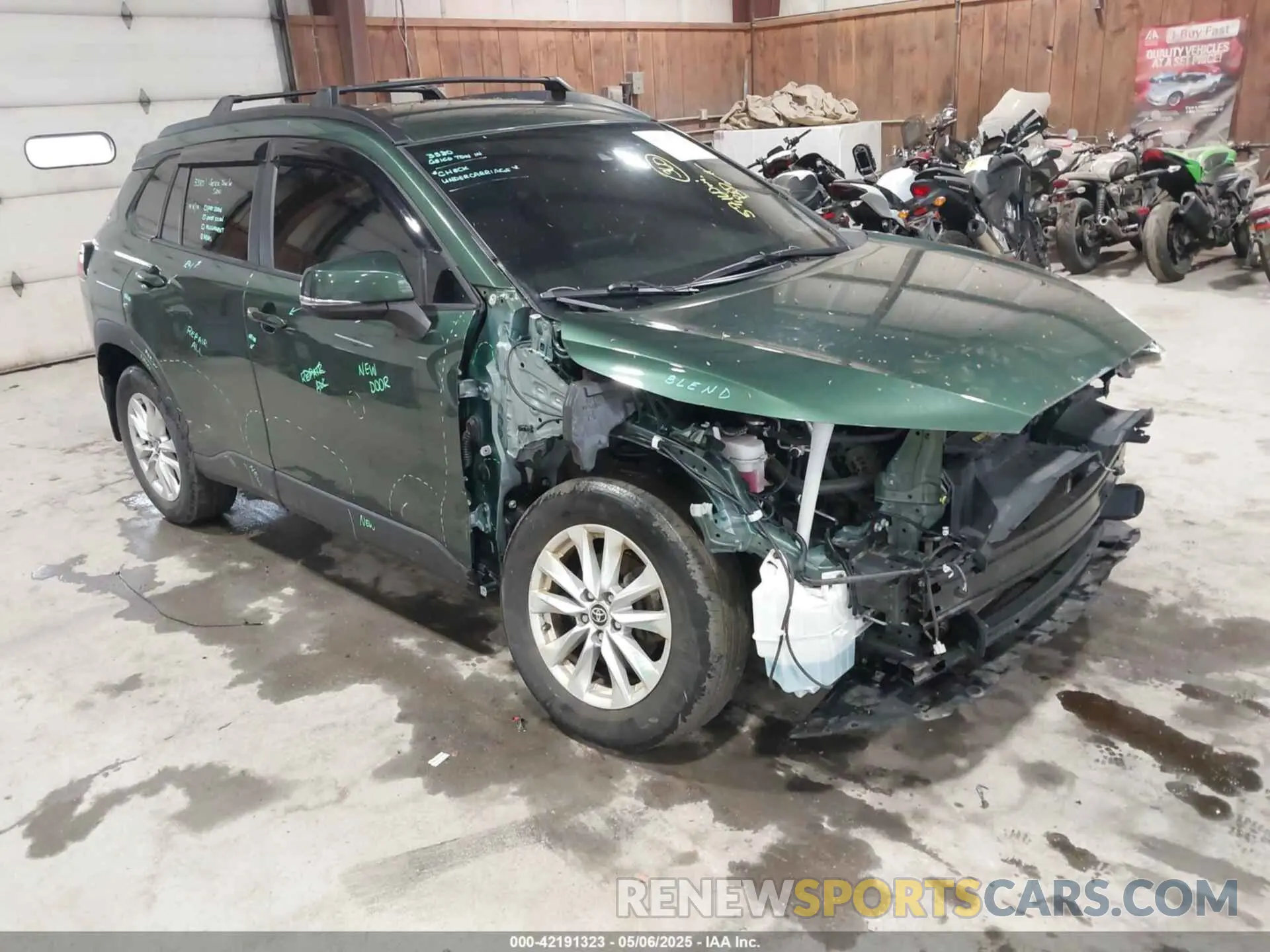 1 fotografías del automóvil dañado 7MUCAABG2NV038656 TOYOTA COROLLA CROSS 2022