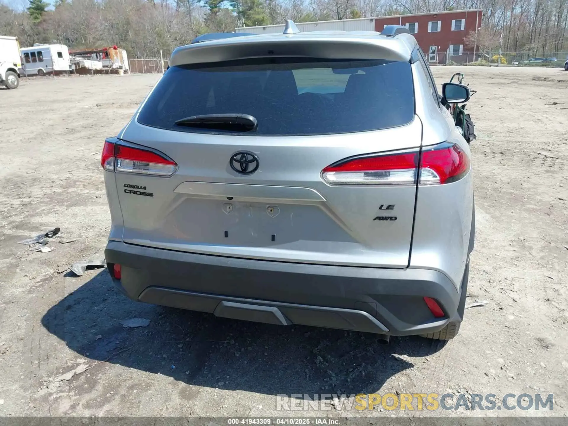 16 fotografías del automóvil dañado 7MUCAABG5NV021933 TOYOTA COROLLA CROSS 2022
