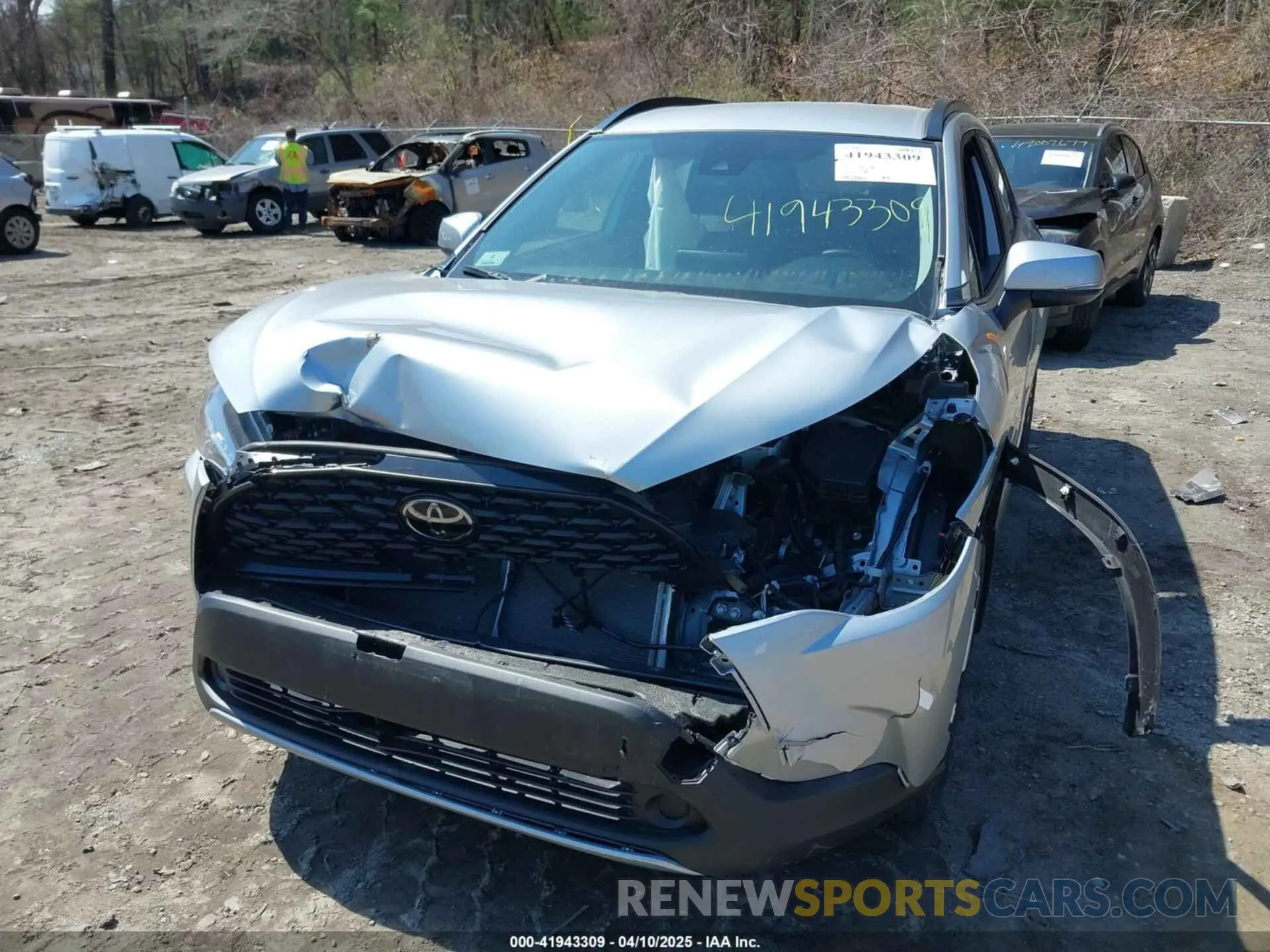 6 fotografías del automóvil dañado 7MUCAABG5NV021933 TOYOTA COROLLA CROSS 2022