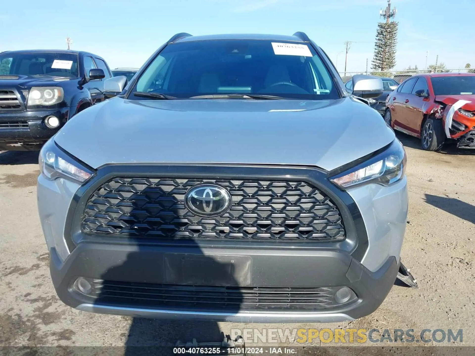 12 fotografías del automóvil dañado 7MUCAABG6NV003635 TOYOTA COROLLA CROSS 2022