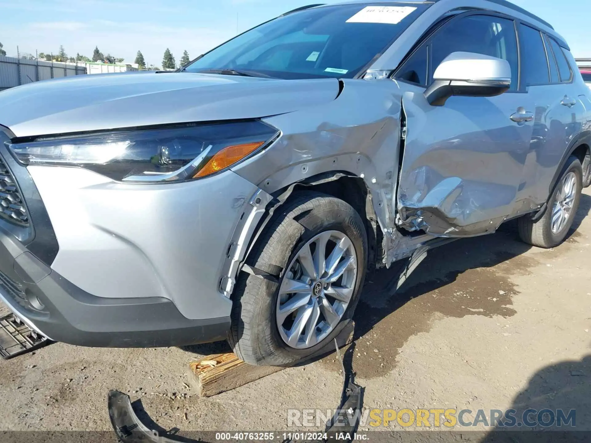 6 fotografías del automóvil dañado 7MUCAABG6NV003635 TOYOTA COROLLA CROSS 2022