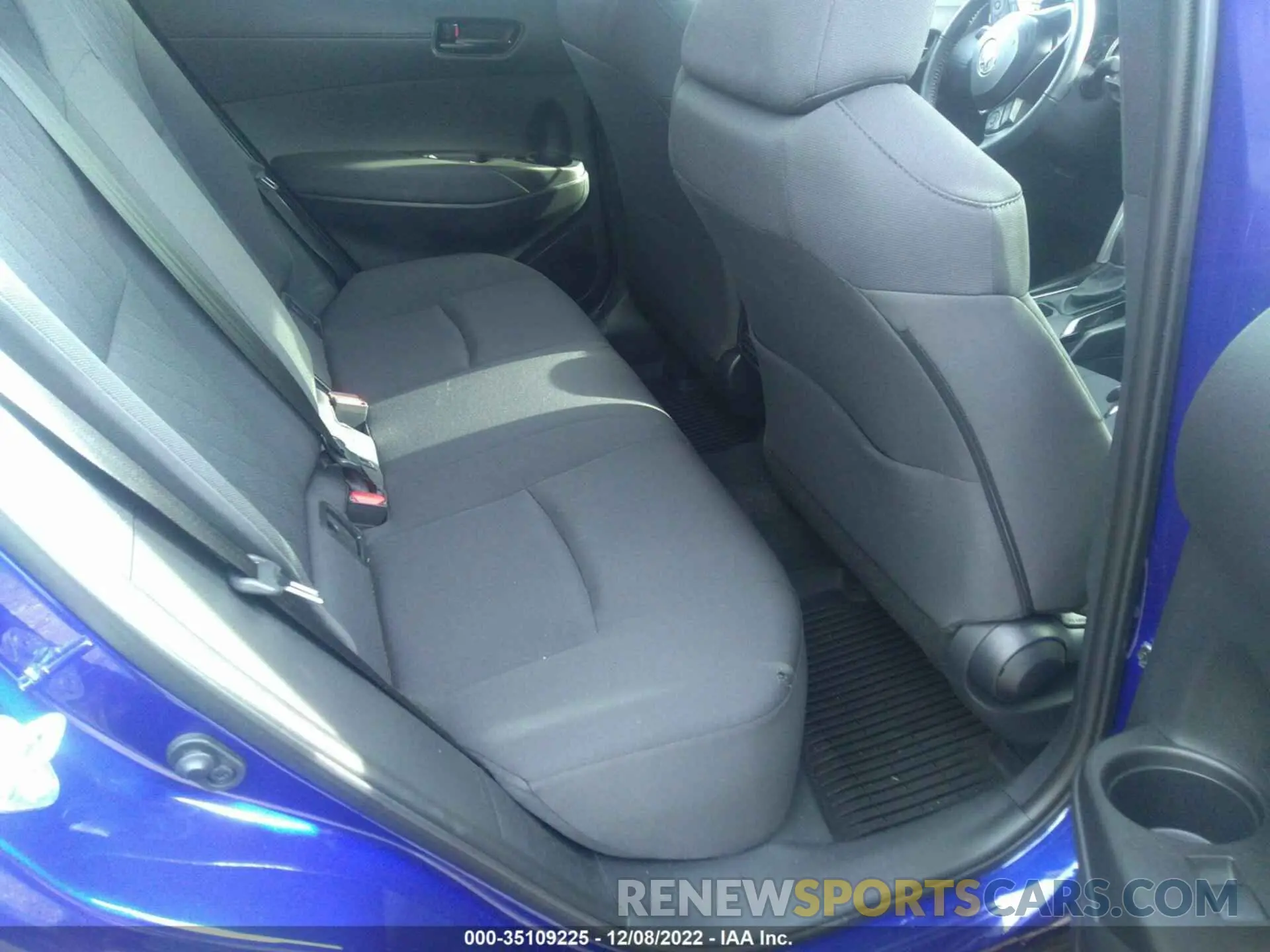 8 fotografías del automóvil dañado 7MUCAABG6NV017440 TOYOTA COROLLA CROSS 2022