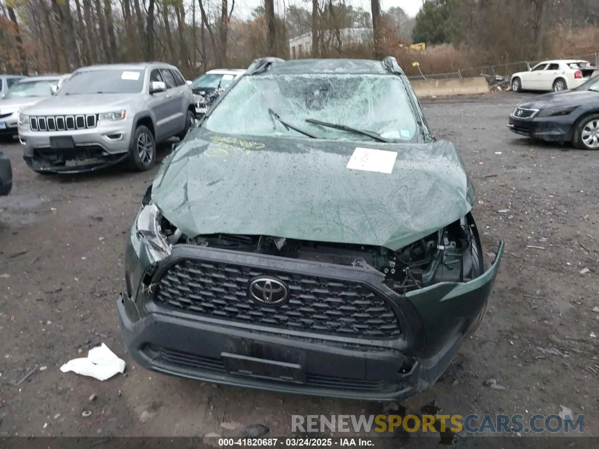 11 fotografías del automóvil dañado 7MUCAABG8NV030299 TOYOTA COROLLA CROSS 2022