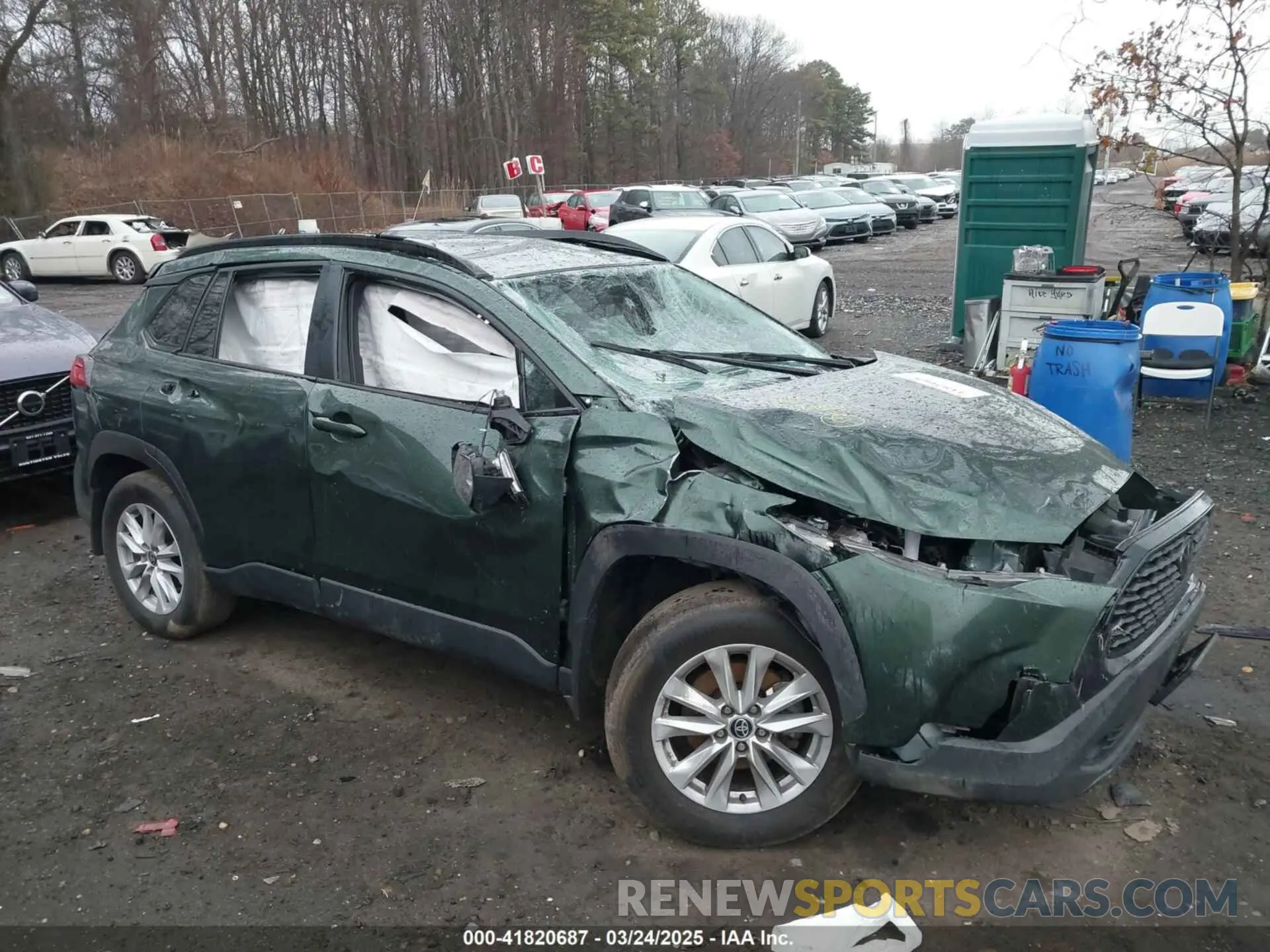 12 fotografías del automóvil dañado 7MUCAABG8NV030299 TOYOTA COROLLA CROSS 2022