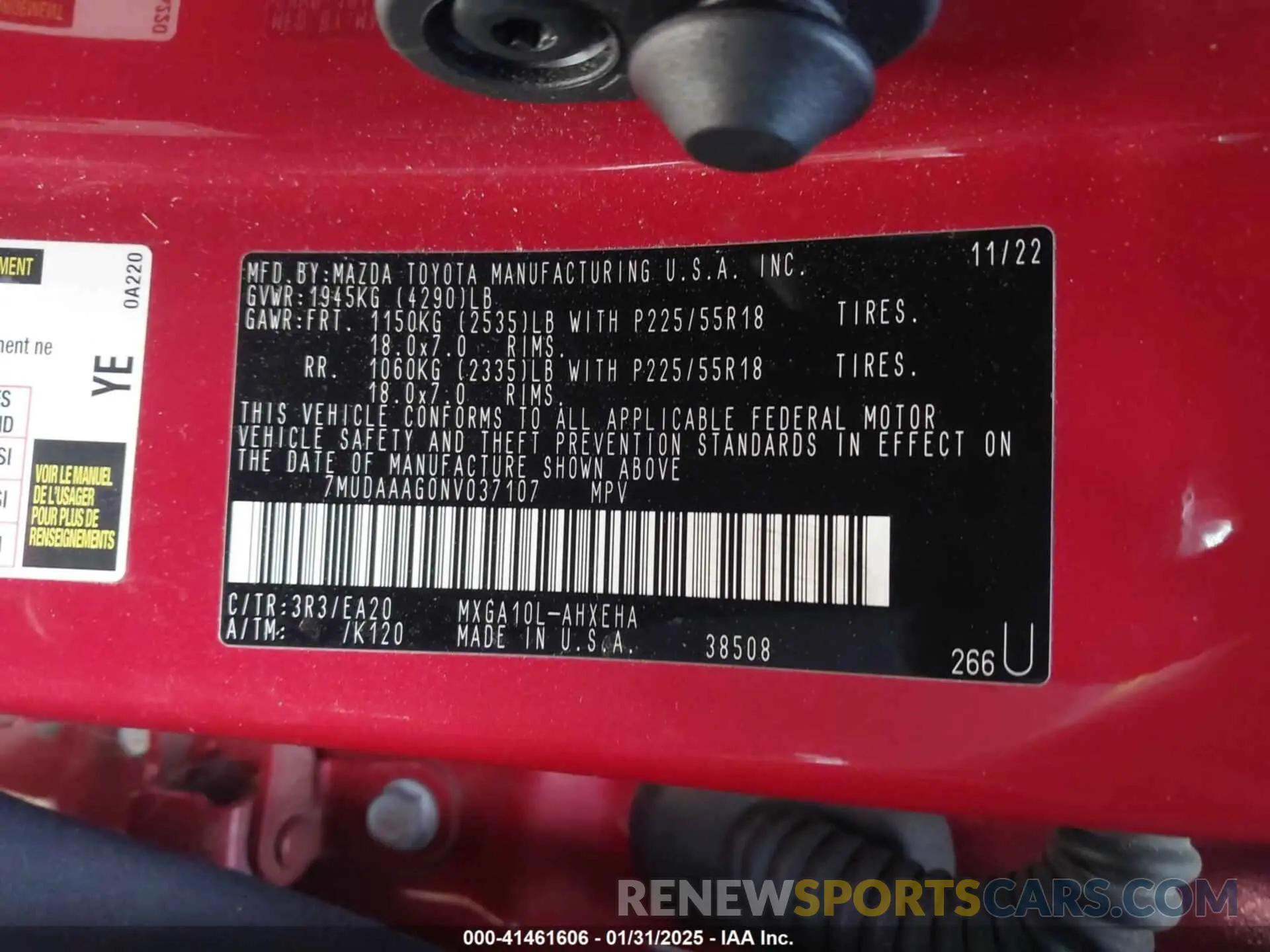 9 fotografías del automóvil dañado 7MUDAAAG0NV037107 TOYOTA COROLLA CROSS 2022