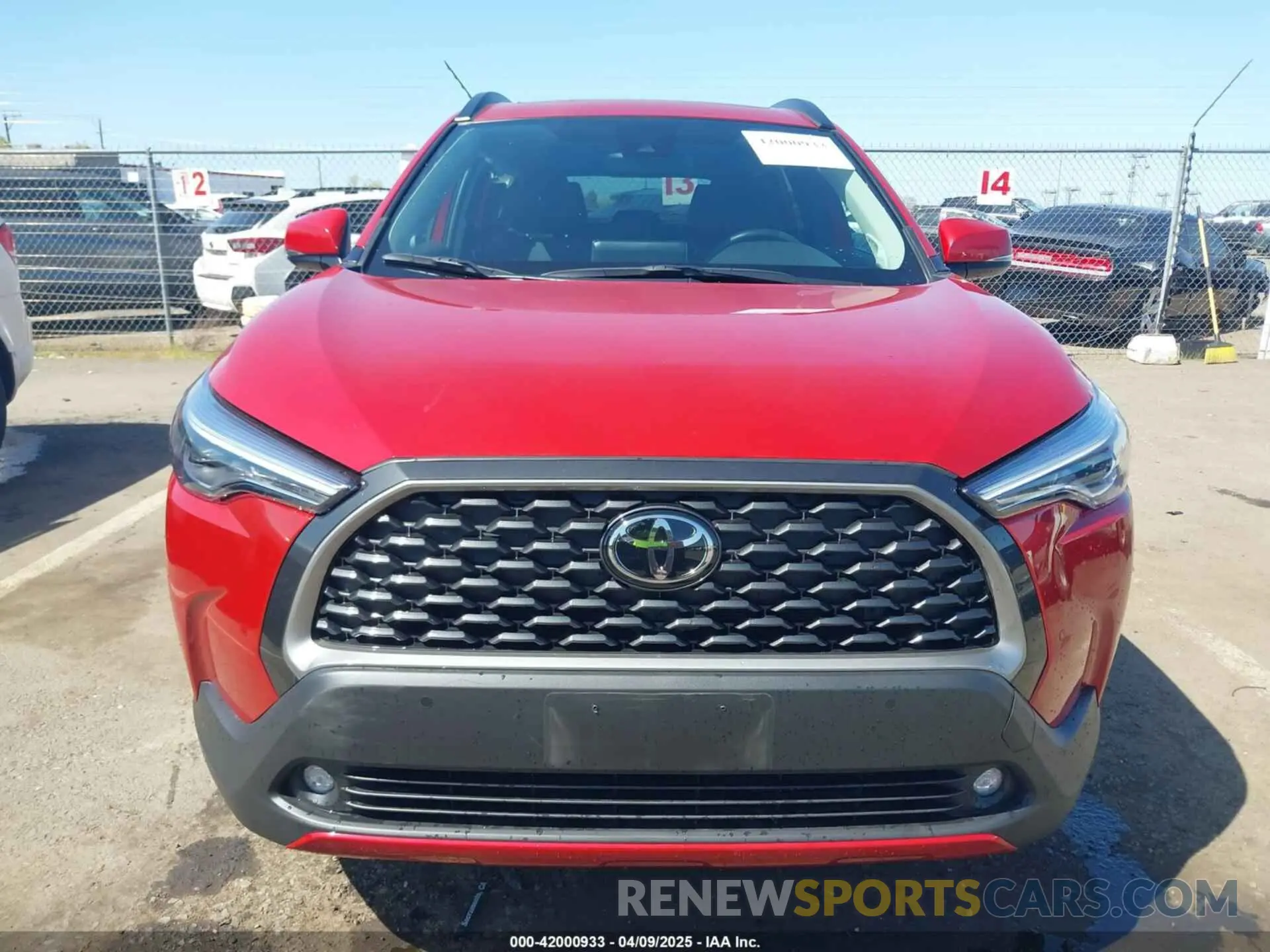 12 fotografías del automóvil dañado 7MUDAAAG9NV019320 TOYOTA COROLLA CROSS 2022