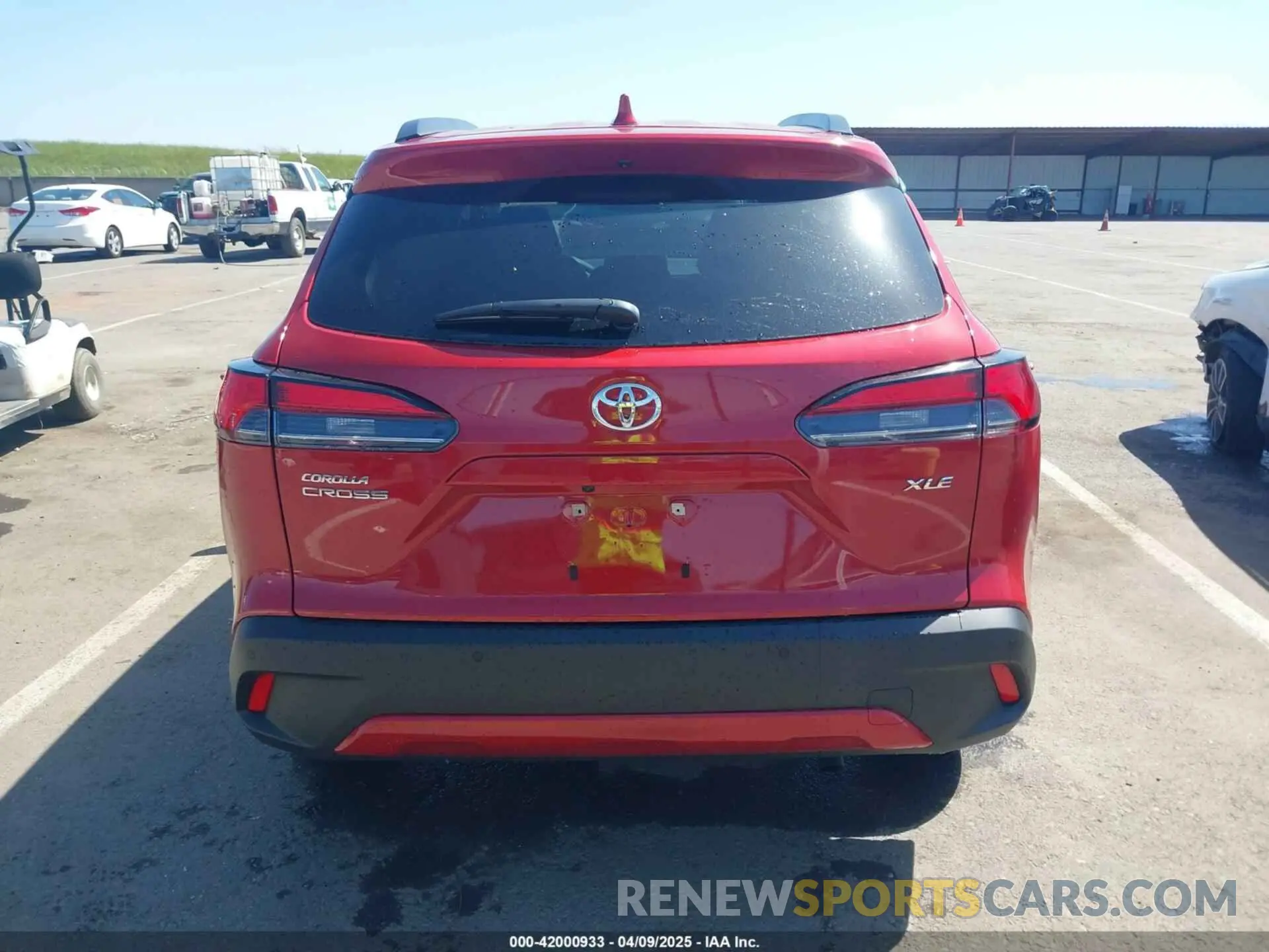 16 fotografías del automóvil dañado 7MUDAAAG9NV019320 TOYOTA COROLLA CROSS 2022