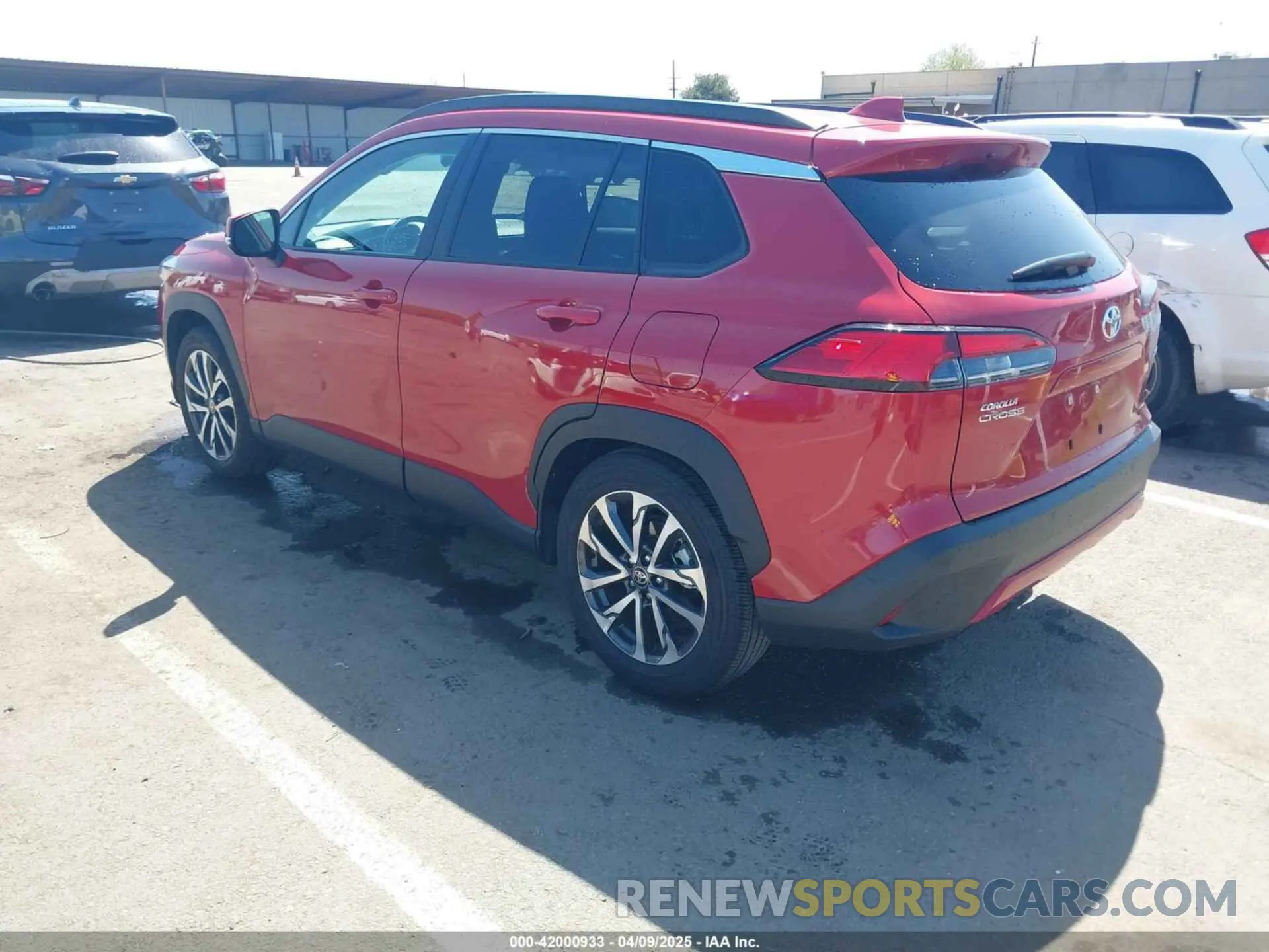 3 fotografías del automóvil dañado 7MUDAAAG9NV019320 TOYOTA COROLLA CROSS 2022