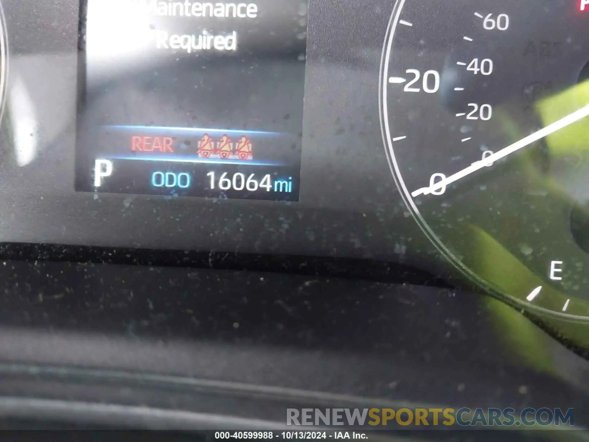 15 fotografías del automóvil dañado 7MUAAAAG0PV054561 TOYOTA COROLLA CROSS 2023