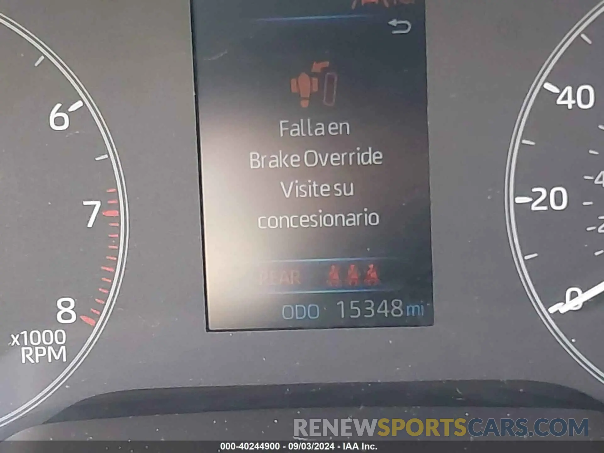 15 fotografías del automóvil dañado 7MUAAAAG2PV049488 TOYOTA COROLLA CROSS 2023