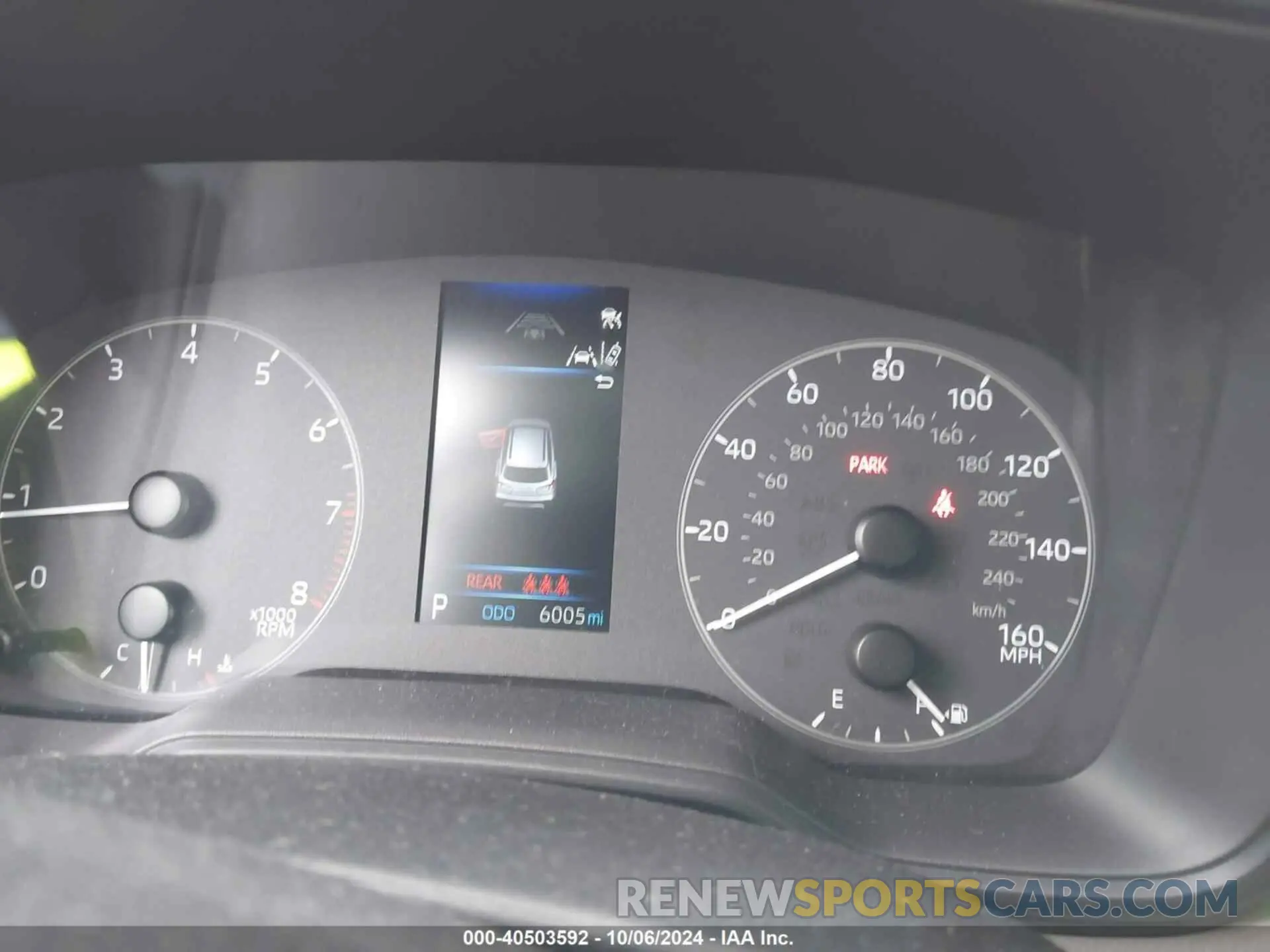 15 fotografías del automóvil dañado 7MUAAAAG2PV059860 TOYOTA COROLLA CROSS 2023