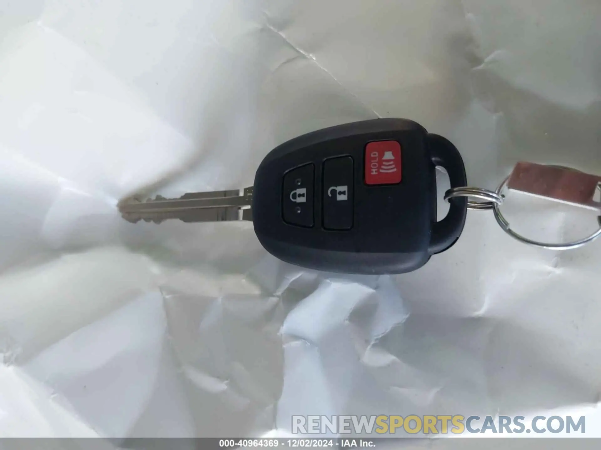 11 fotografías del automóvil dañado 7MUAAABG3PV076309 TOYOTA COROLLA CROSS 2023
