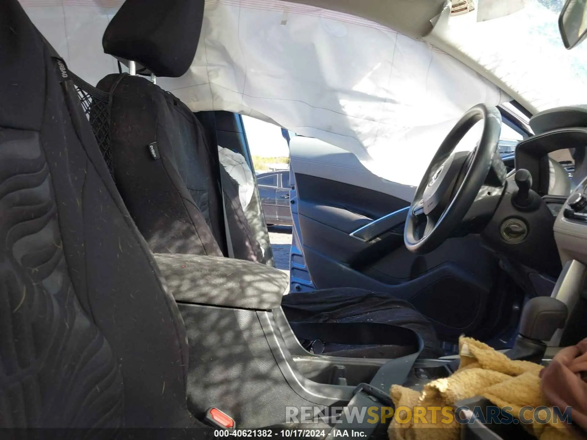 5 fotografías del automóvil dañado 7MUAAABGXPV057028 TOYOTA COROLLA CROSS 2023