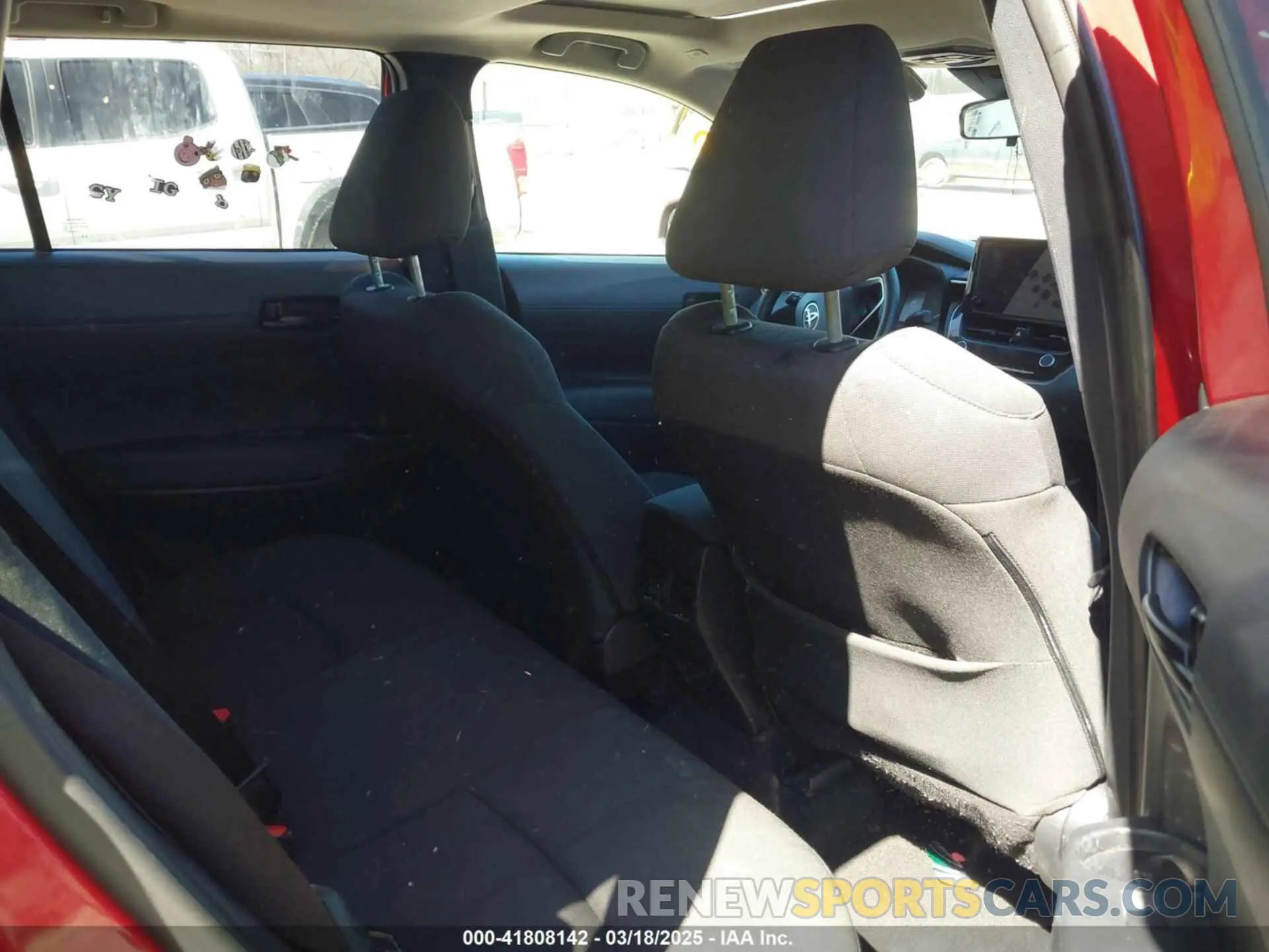 8 fotografías del automóvil dañado 7MUBAAAG4PV069536 TOYOTA COROLLA CROSS 2023
