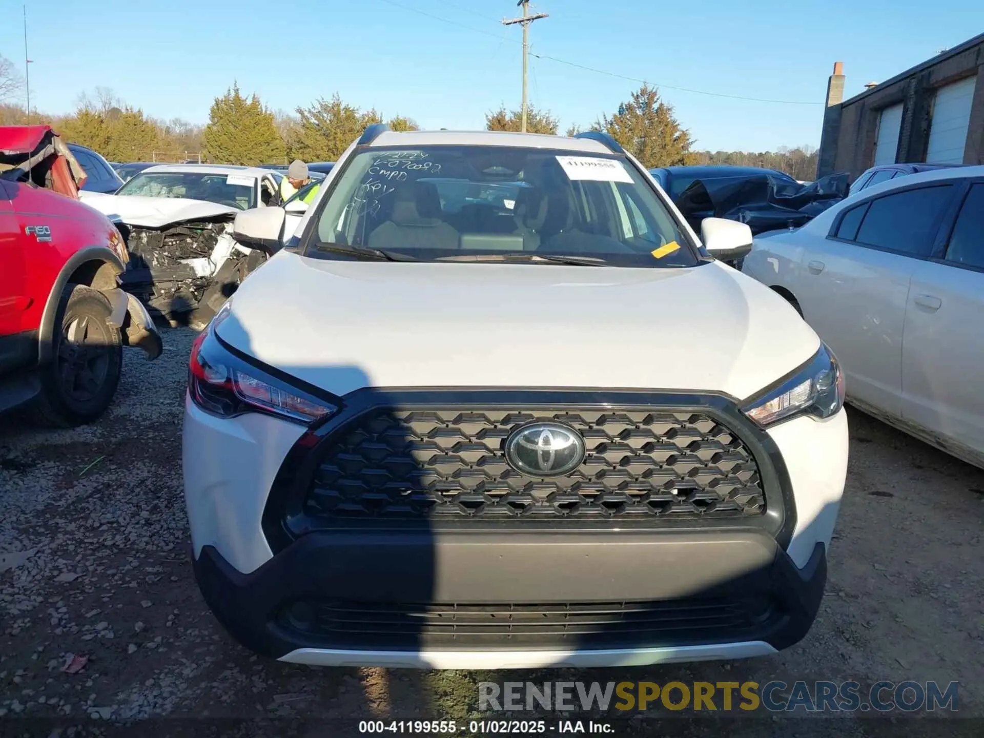12 fotografías del automóvil dañado 7MUBAAAG7PV070082 TOYOTA COROLLA CROSS 2023