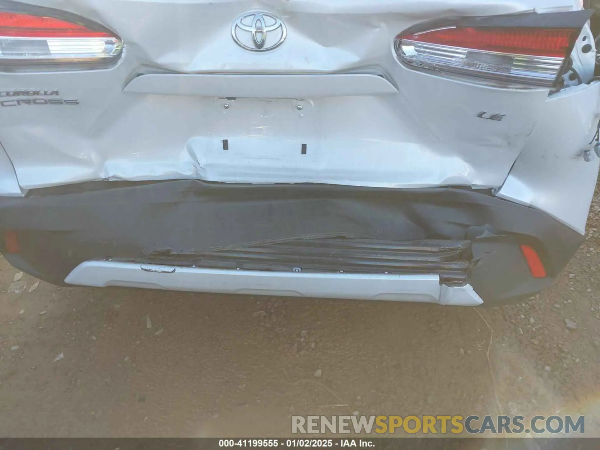 18 fotografías del automóvil dañado 7MUBAAAG7PV070082 TOYOTA COROLLA CROSS 2023