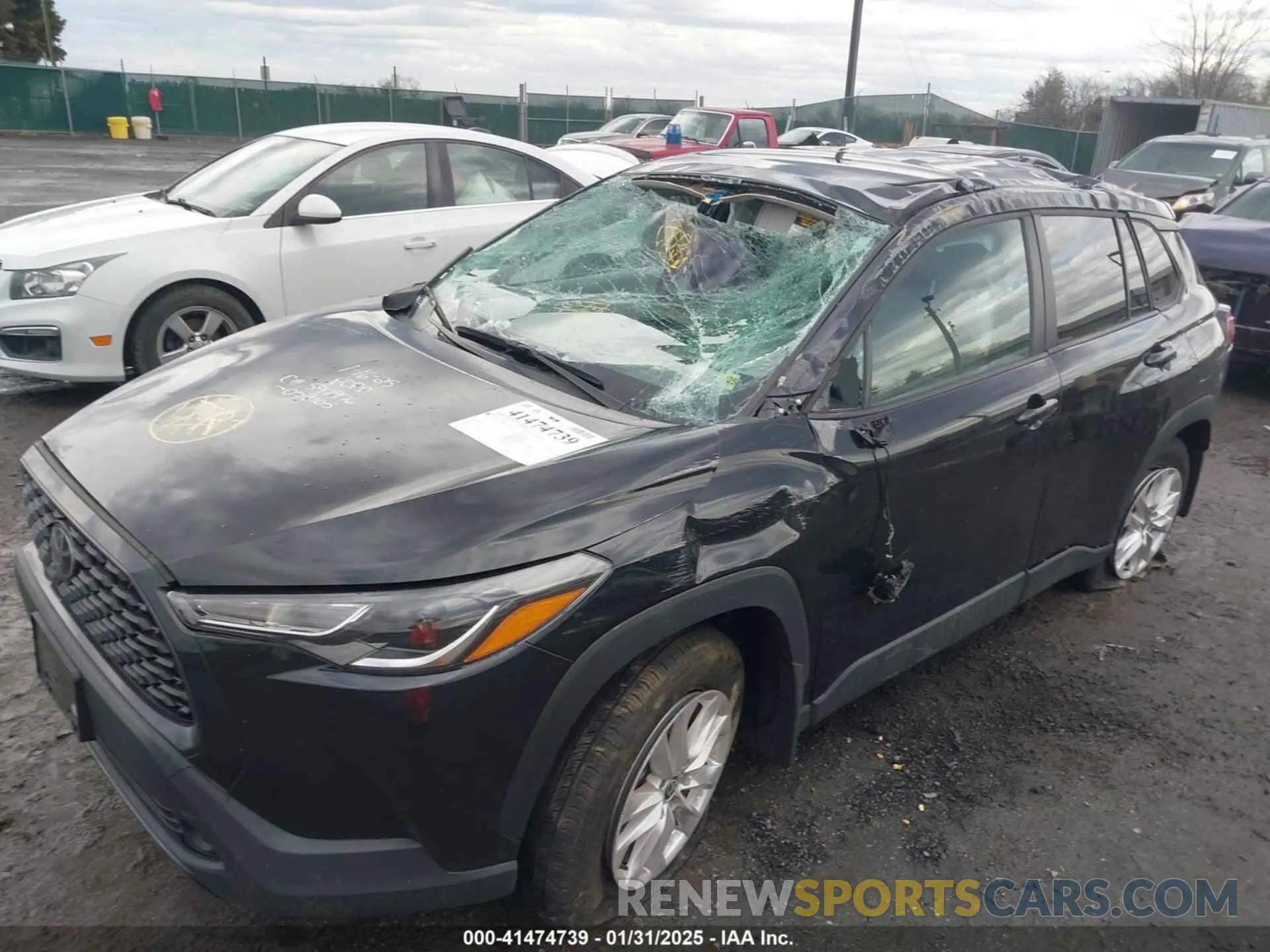 11 fotografías del automóvil dañado 7MUBAABG9PV053105 TOYOTA COROLLA CROSS 2023