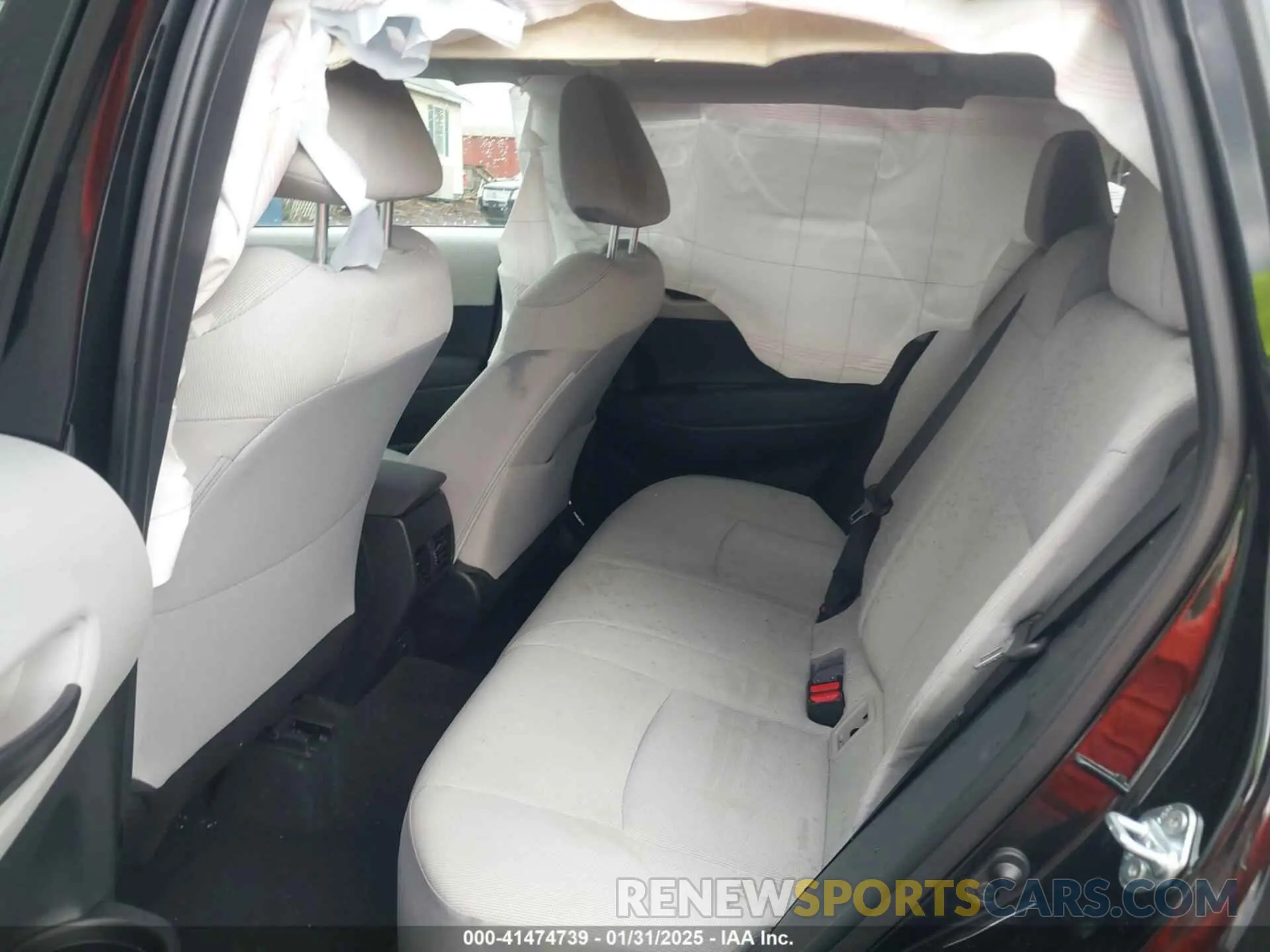 8 fotografías del automóvil dañado 7MUBAABG9PV053105 TOYOTA COROLLA CROSS 2023
