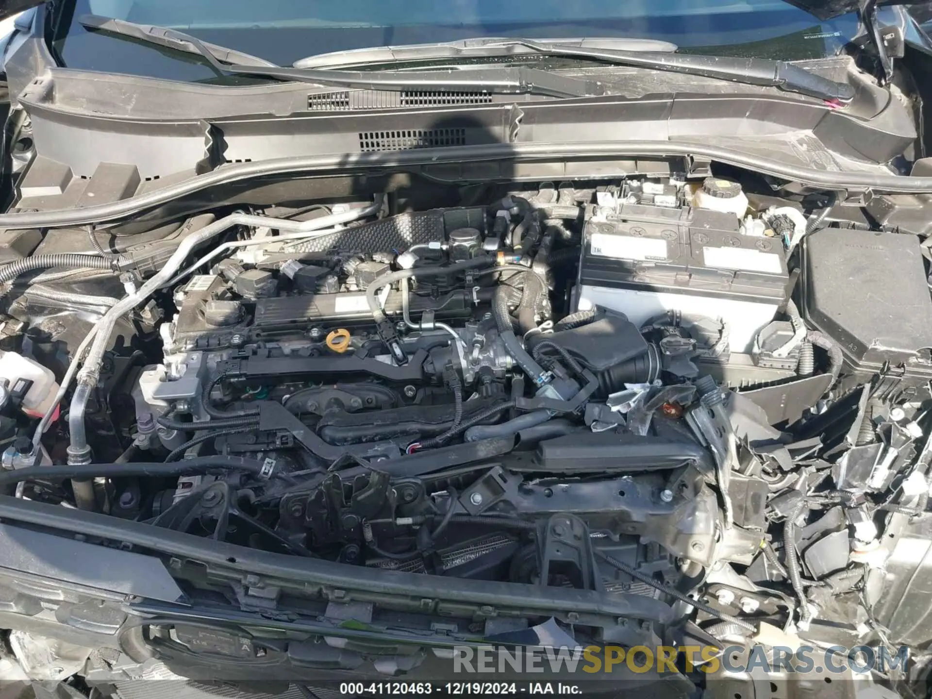 10 fotografías del automóvil dañado 7MUCAAAG3PV058421 TOYOTA COROLLA CROSS 2023