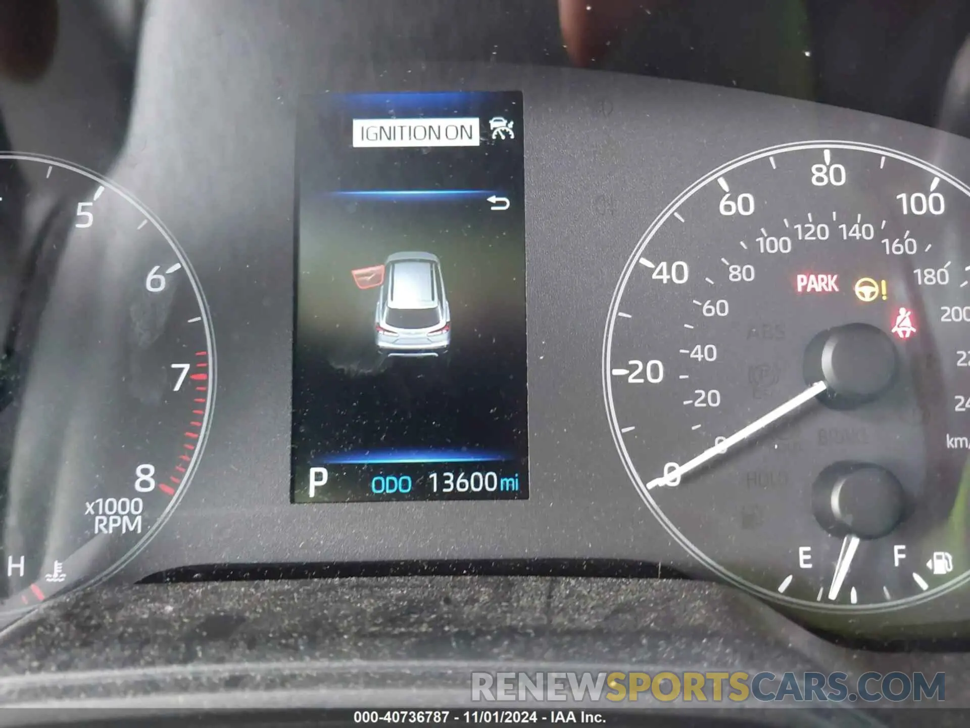 15 fotografías del automóvil dañado 7MUCAAAG4PV042440 TOYOTA COROLLA CROSS 2023