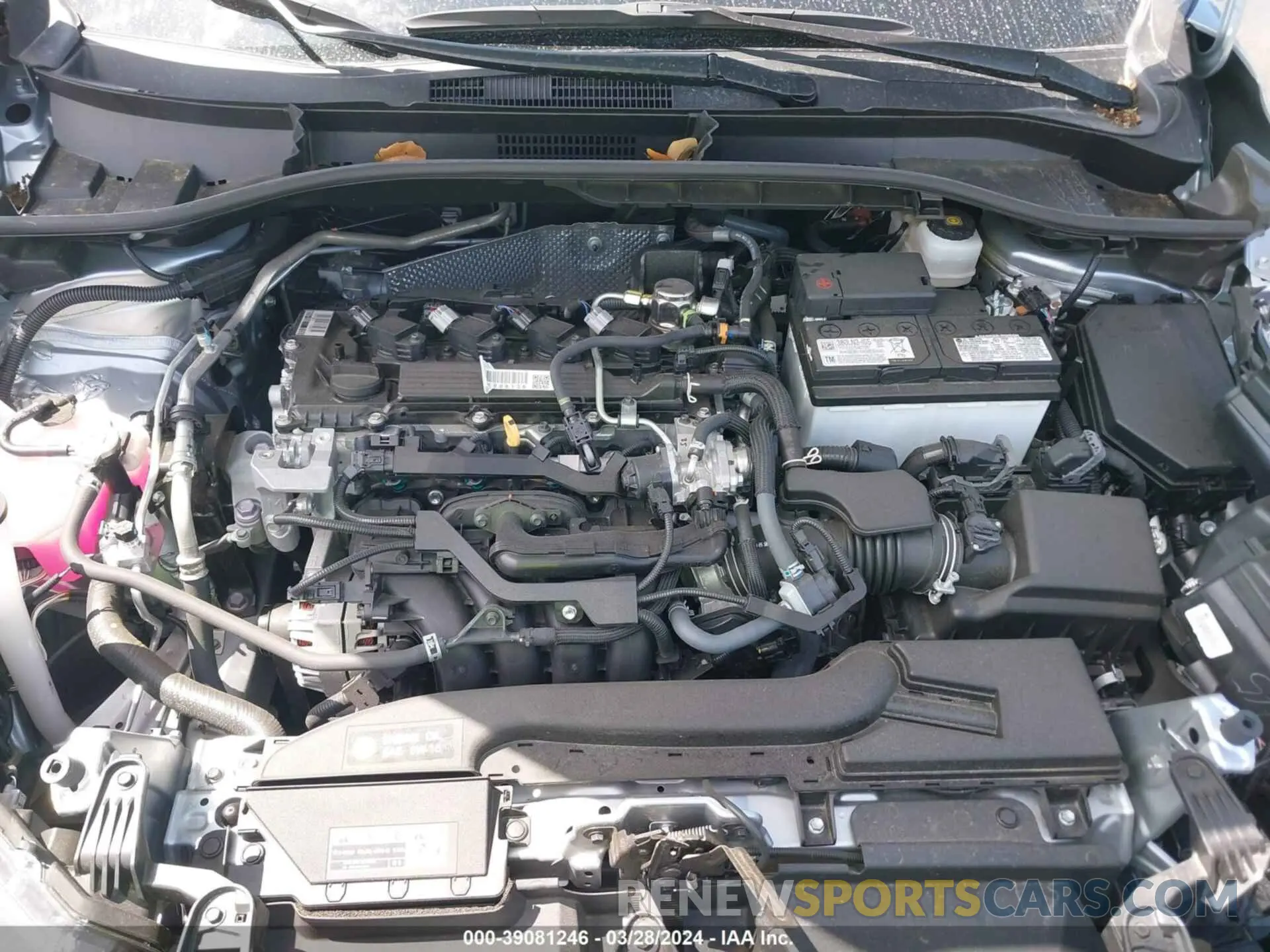 10 fotografías del automóvil dañado 7MUCAAAG4PV057973 TOYOTA COROLLA CROSS 2023