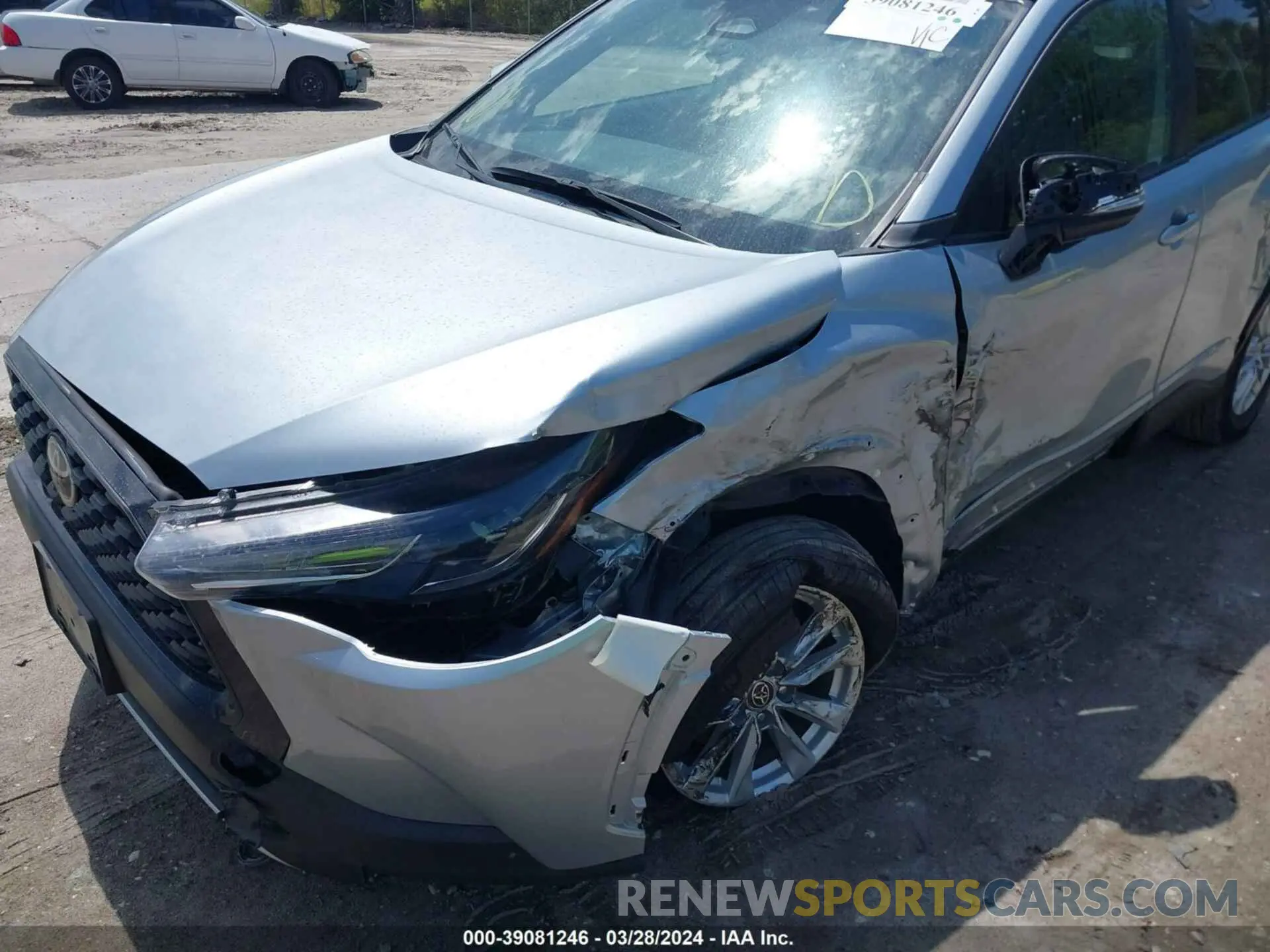 6 fotografías del automóvil dañado 7MUCAAAG4PV057973 TOYOTA COROLLA CROSS 2023