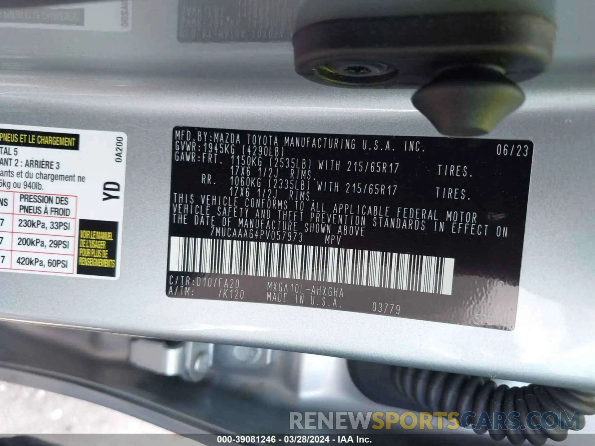 9 fotografías del automóvil dañado 7MUCAAAG4PV057973 TOYOTA COROLLA CROSS 2023